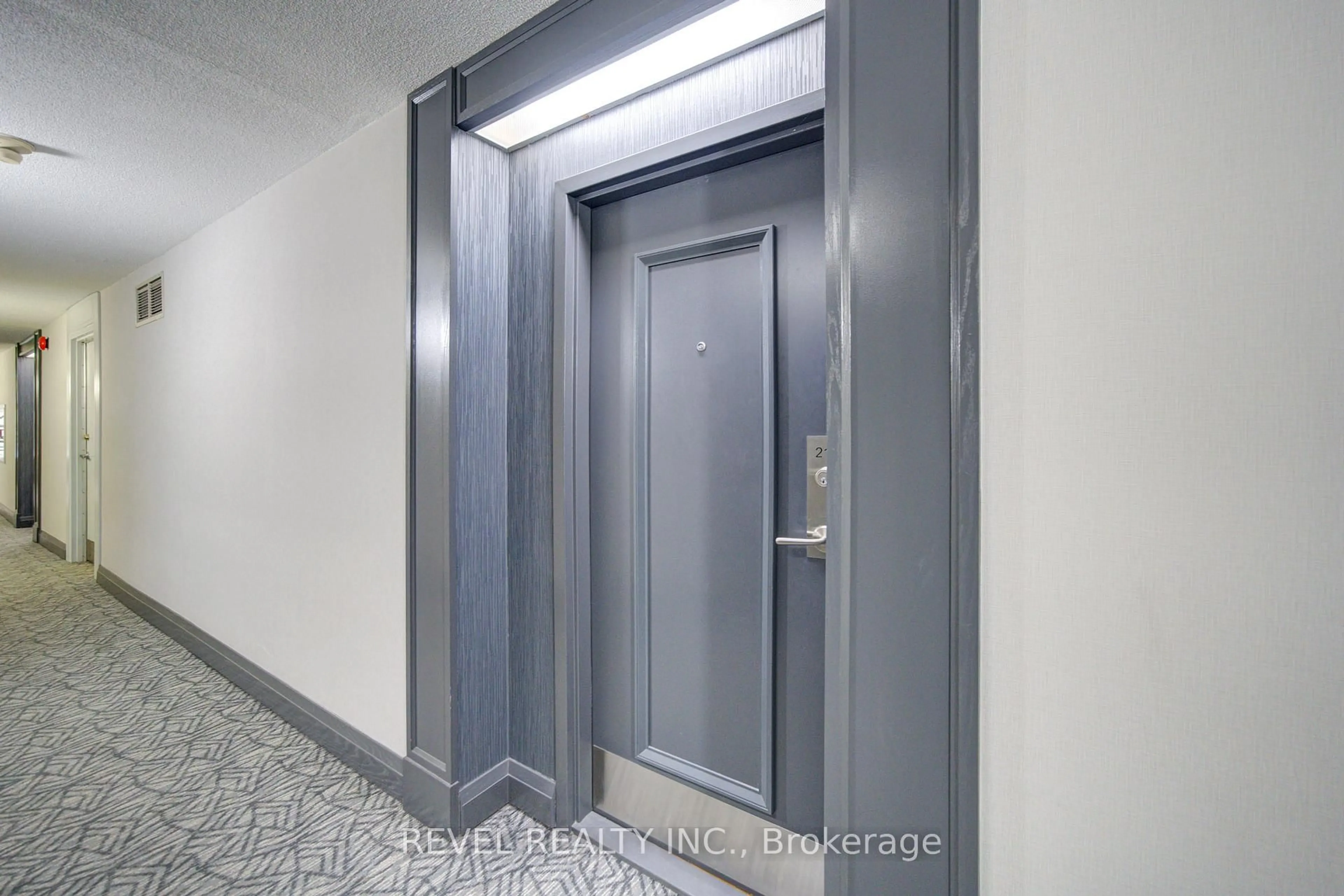 Indoor foyer for 1655 Pickering Pkwy #212, Pickering Ontario L1V 6L3