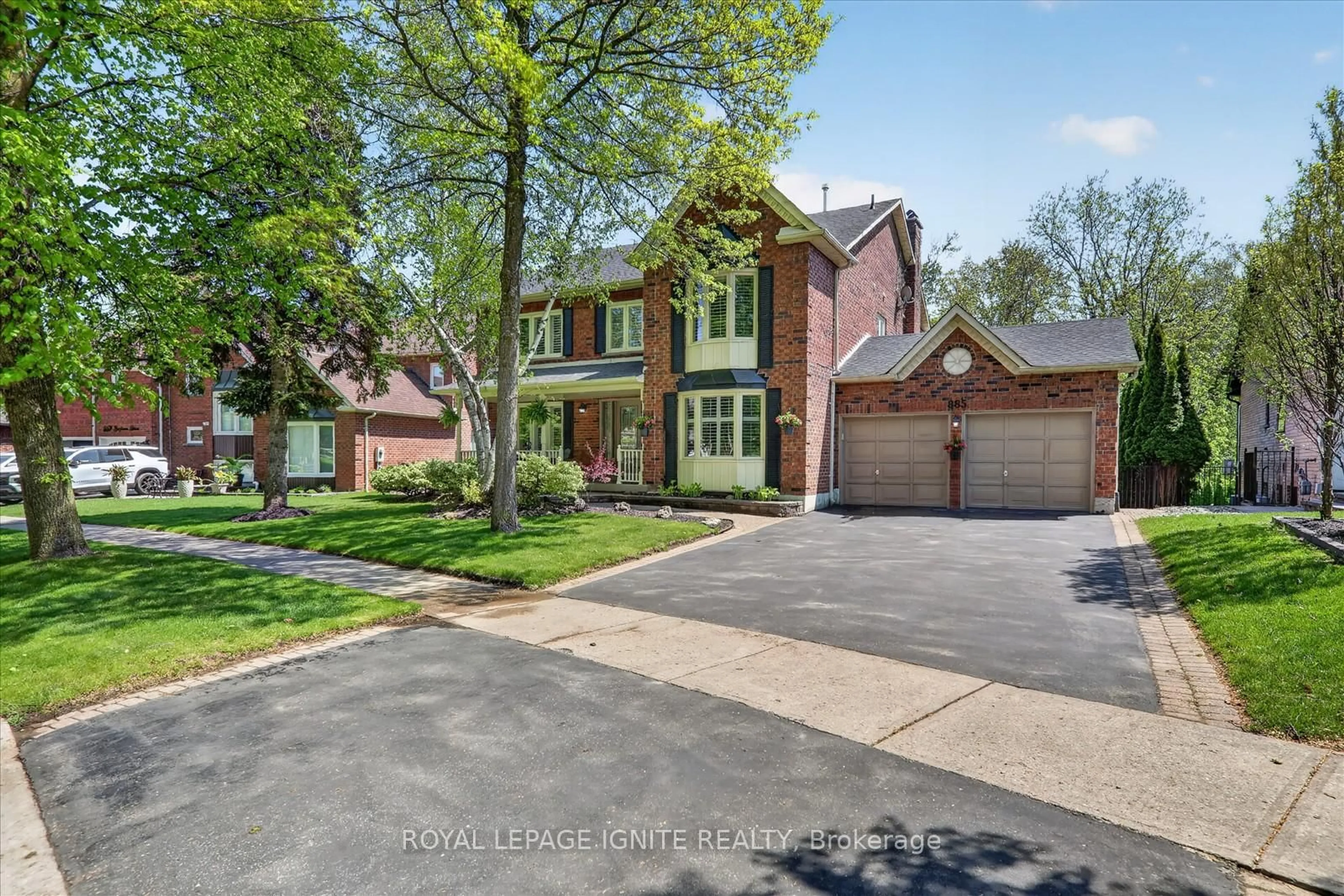 Home with brick exterior material, street for 885 Baylawn Dr, Pickering Ontario L1X 2N7
