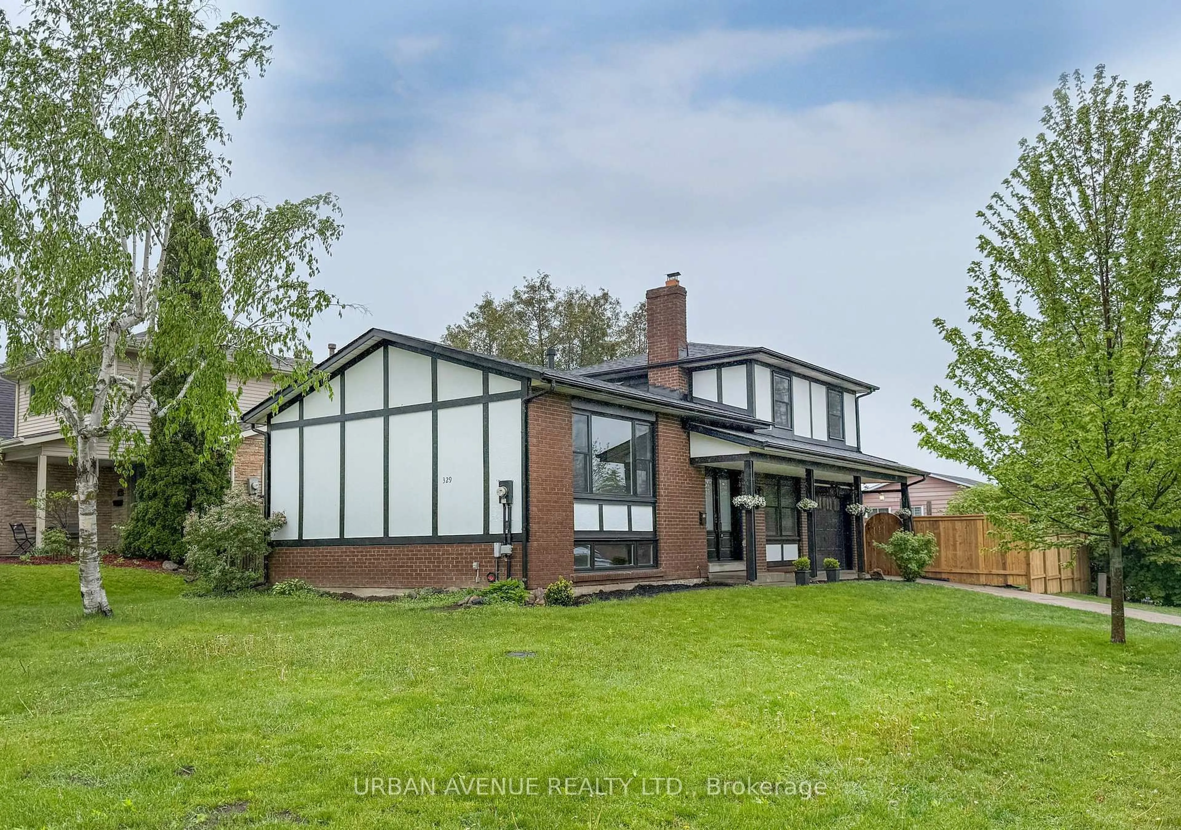 Unknown for 329 Cooper Crt, Oshawa Ontario L1J 6V4