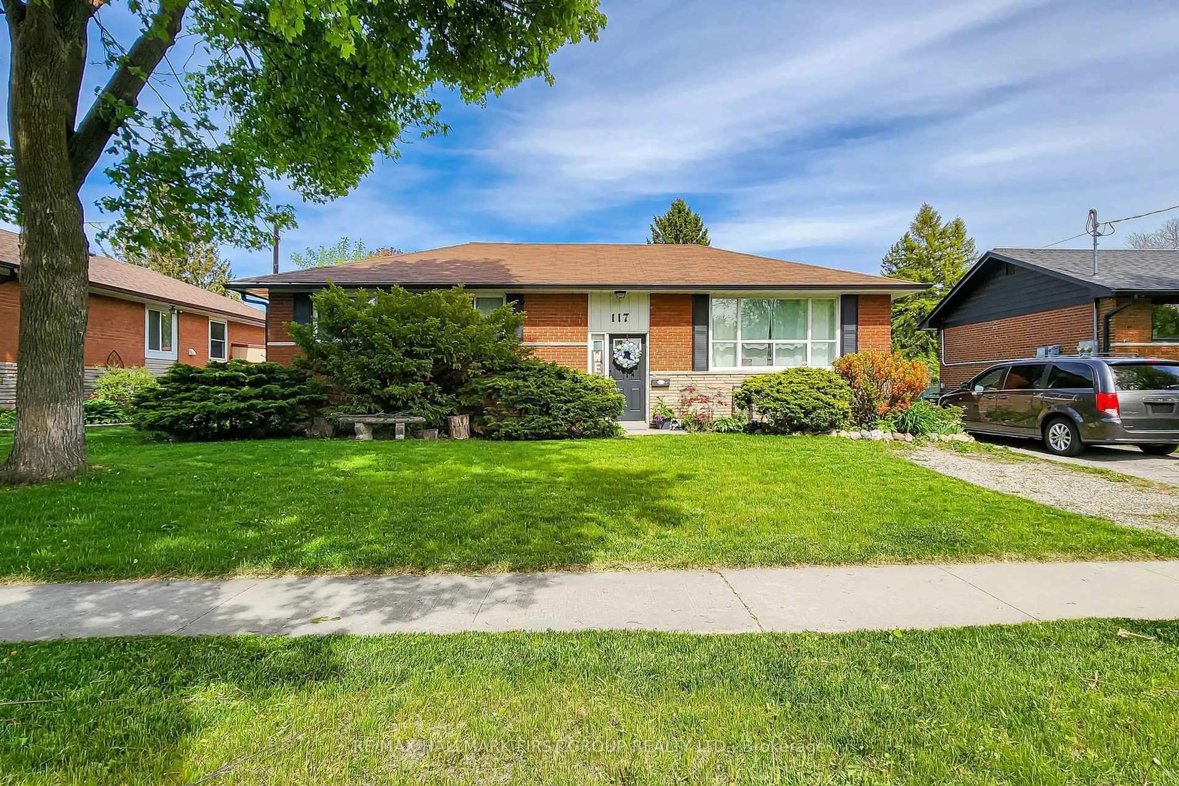 Unknown for 117 Bell Dr, Whitby Ontario L1N 2T1