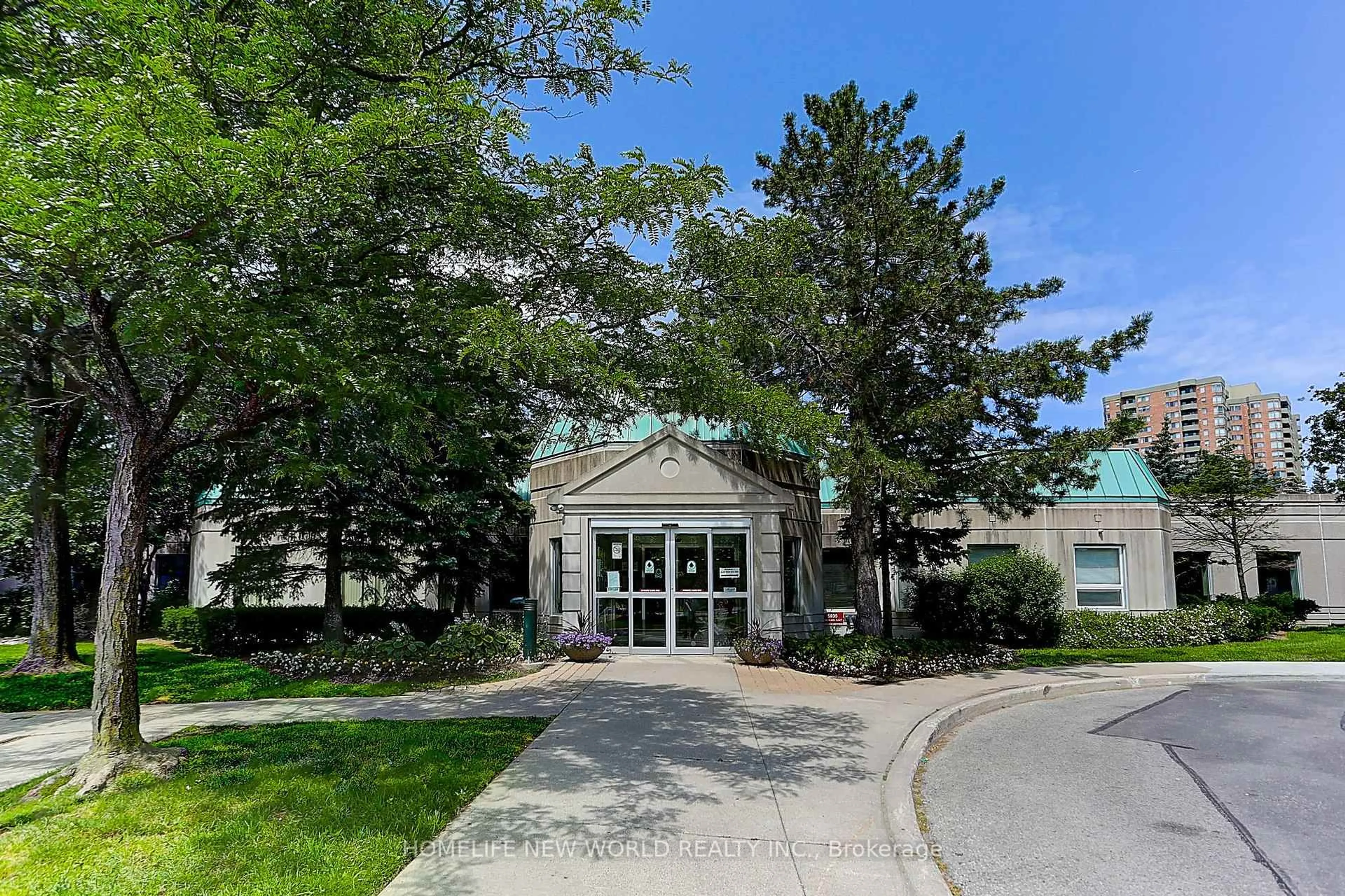 Indoor foyer for 5039 Finch Ave #809, Toronto Ontario M1S 5L6
