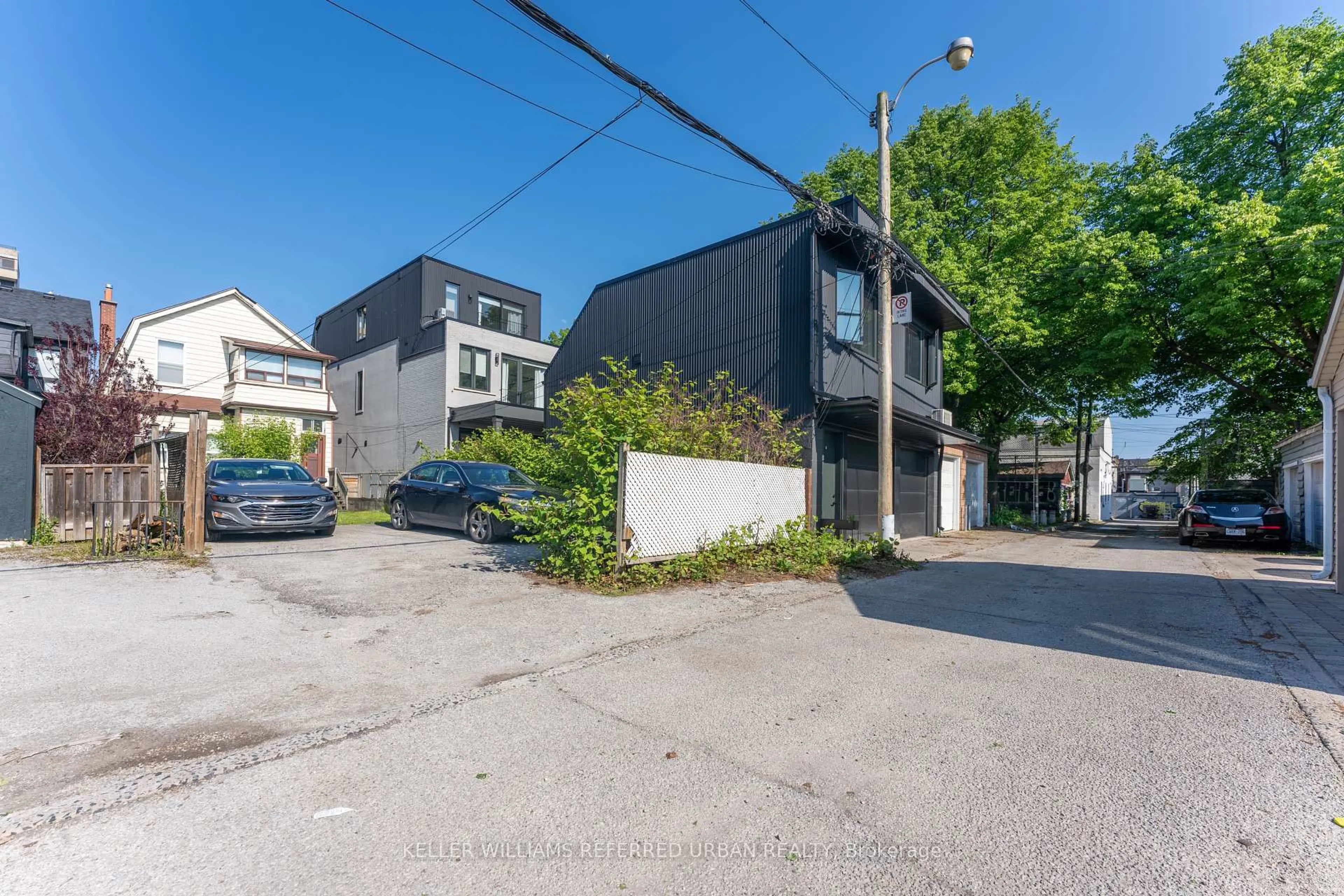 A pic from outside/outdoor area/front of a property/back of a property/a pic from drone, street for 84 Gough Ave, Toronto Ontario M4K 3N8