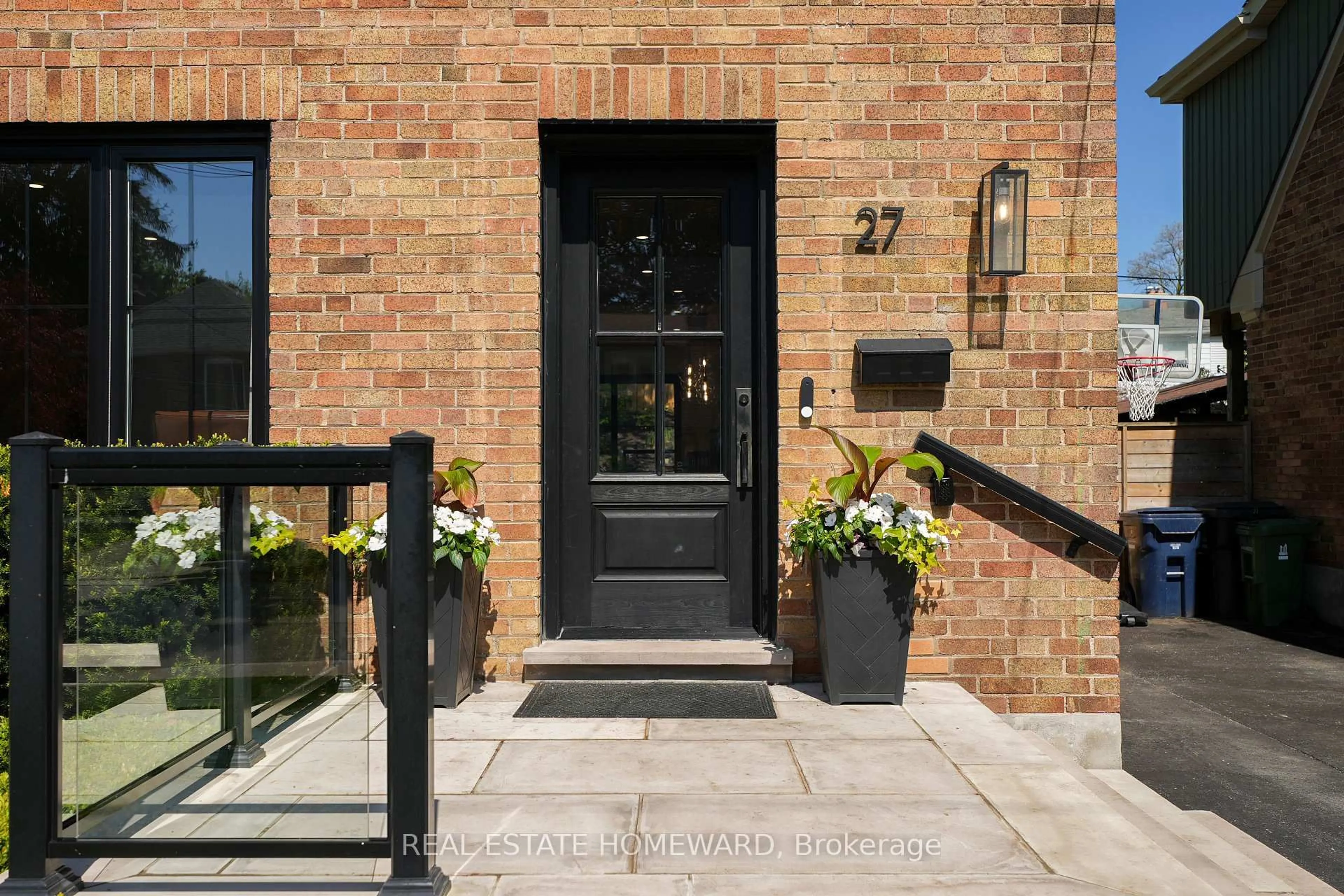 Unknown for 27 Avalon Blvd, Toronto Ontario M1N 3J1