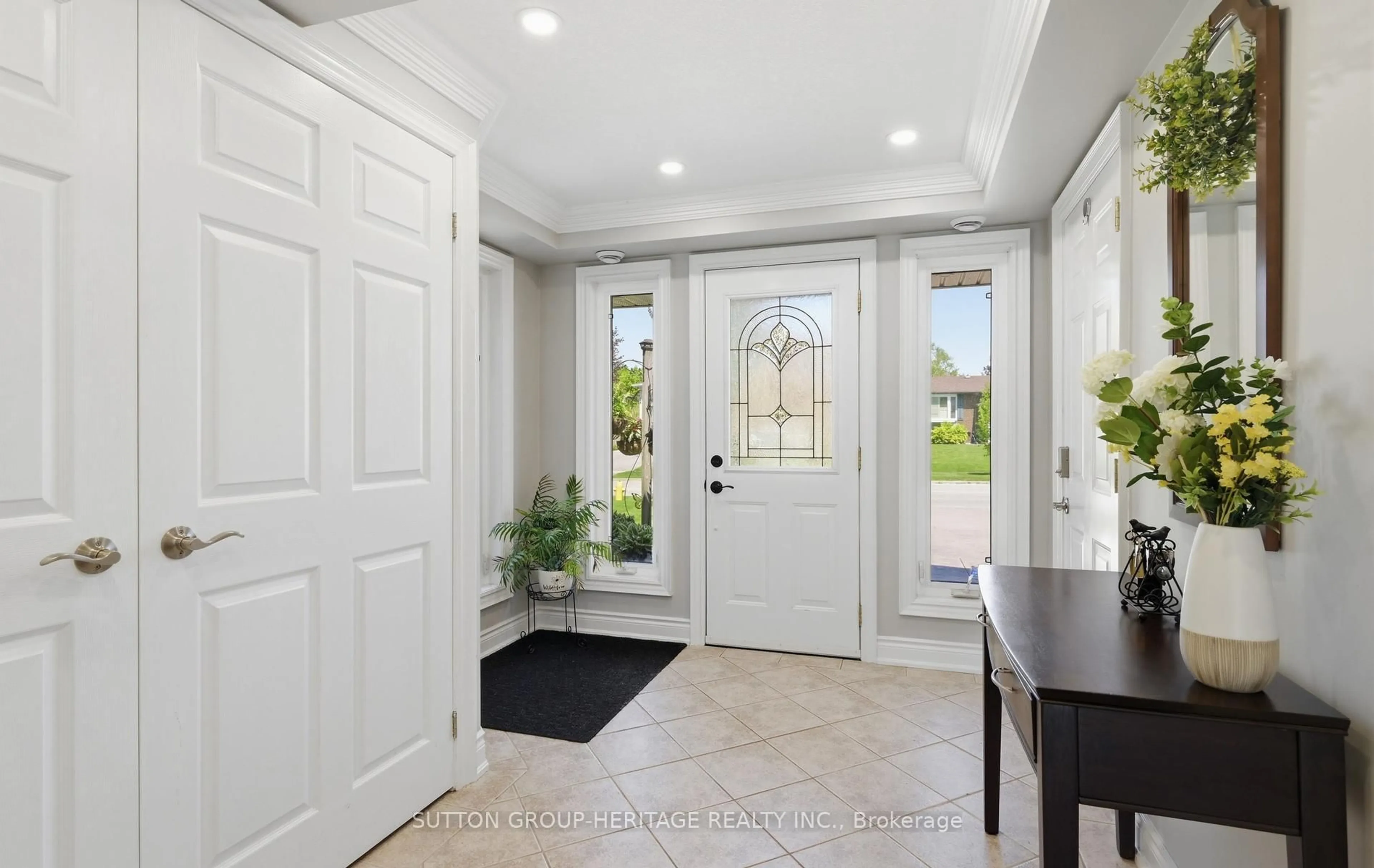 Indoor entryway for 97 Clover Ridge Dr, Ajax Ontario L1S 1H1