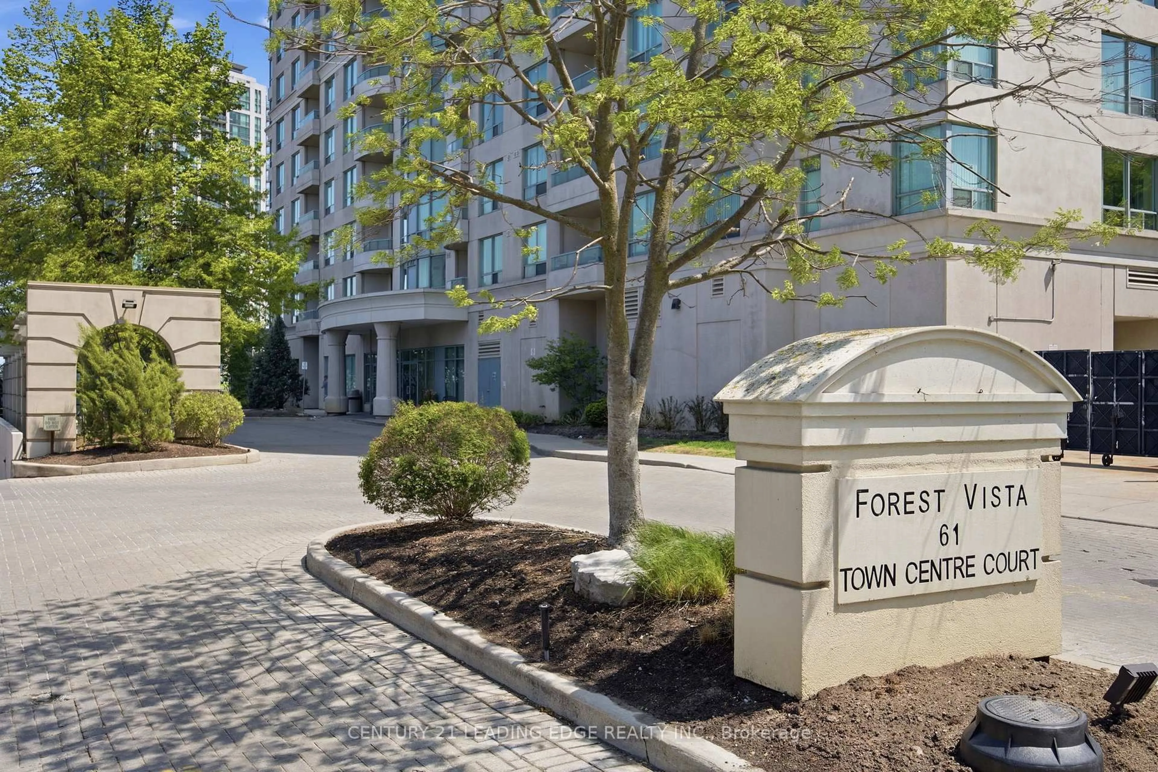 Indoor foyer for 61 Town Centre Crt #710, Toronto Ontario M1P 5C5