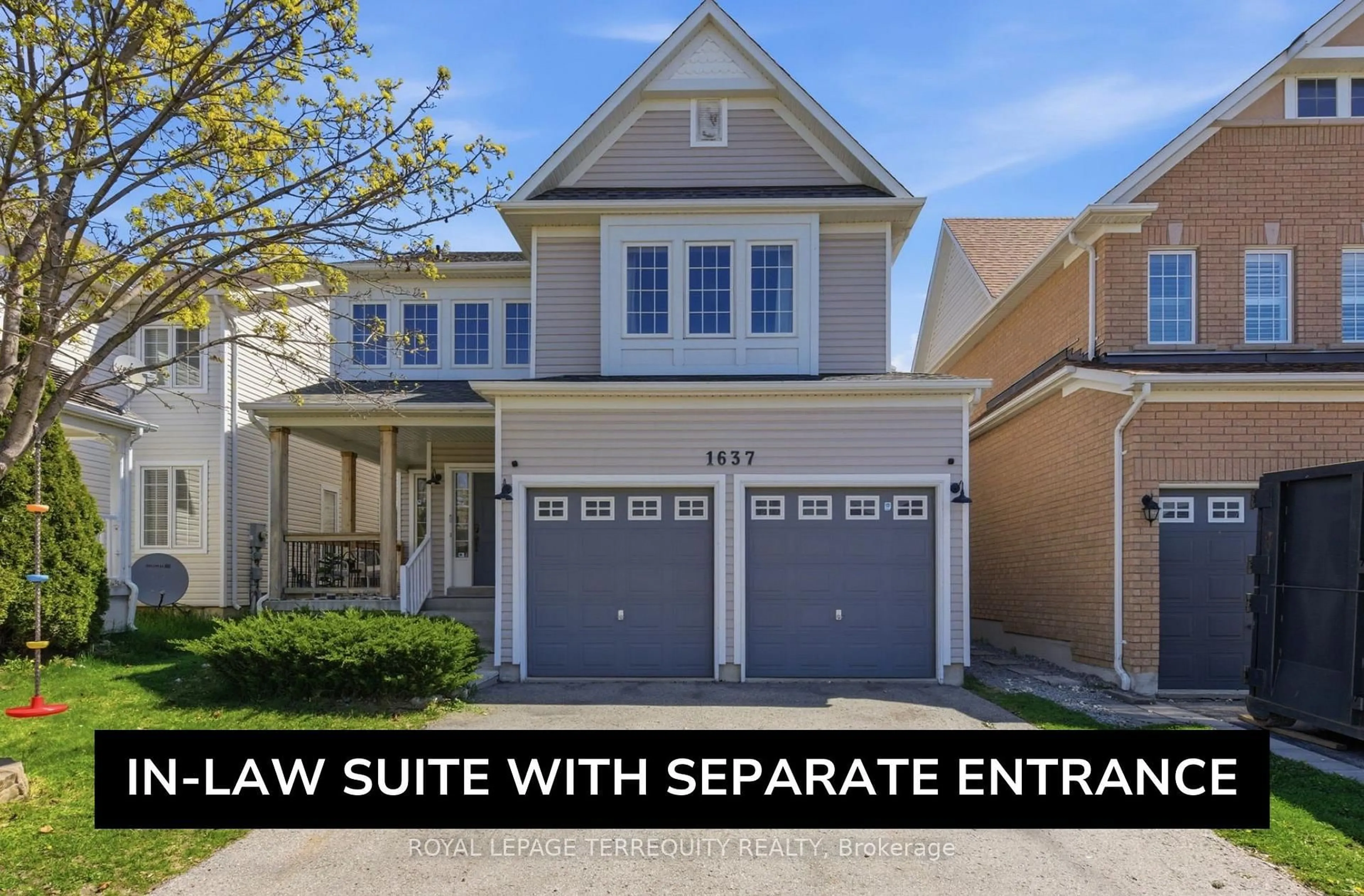 Home with vinyl exterior material, street for 1637 Grandview St, Oshawa Ontario L1K 0A6