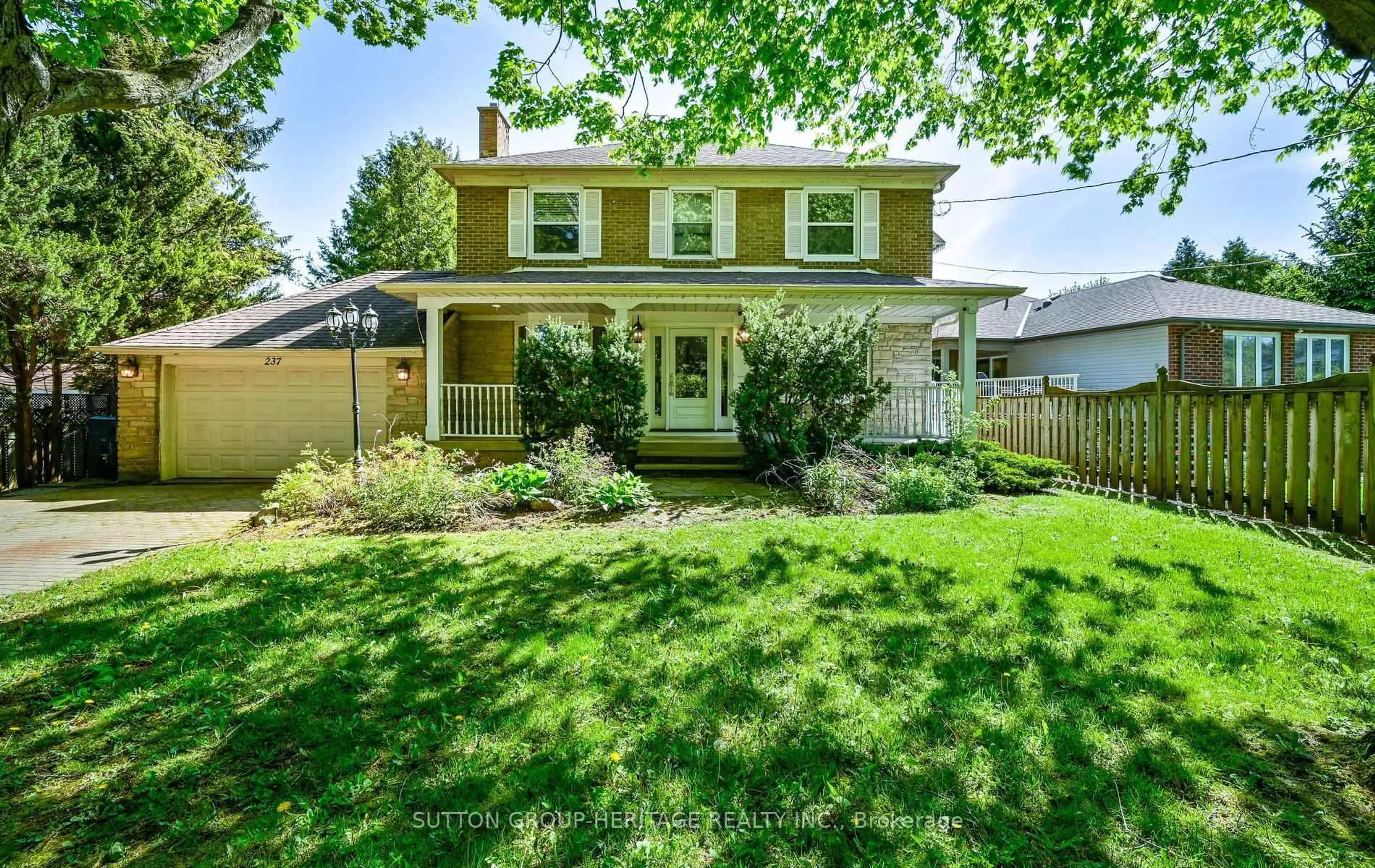 Home with vinyl exterior material, street for 237 Port Union Rd, Toronto Ontario M1C 2L2