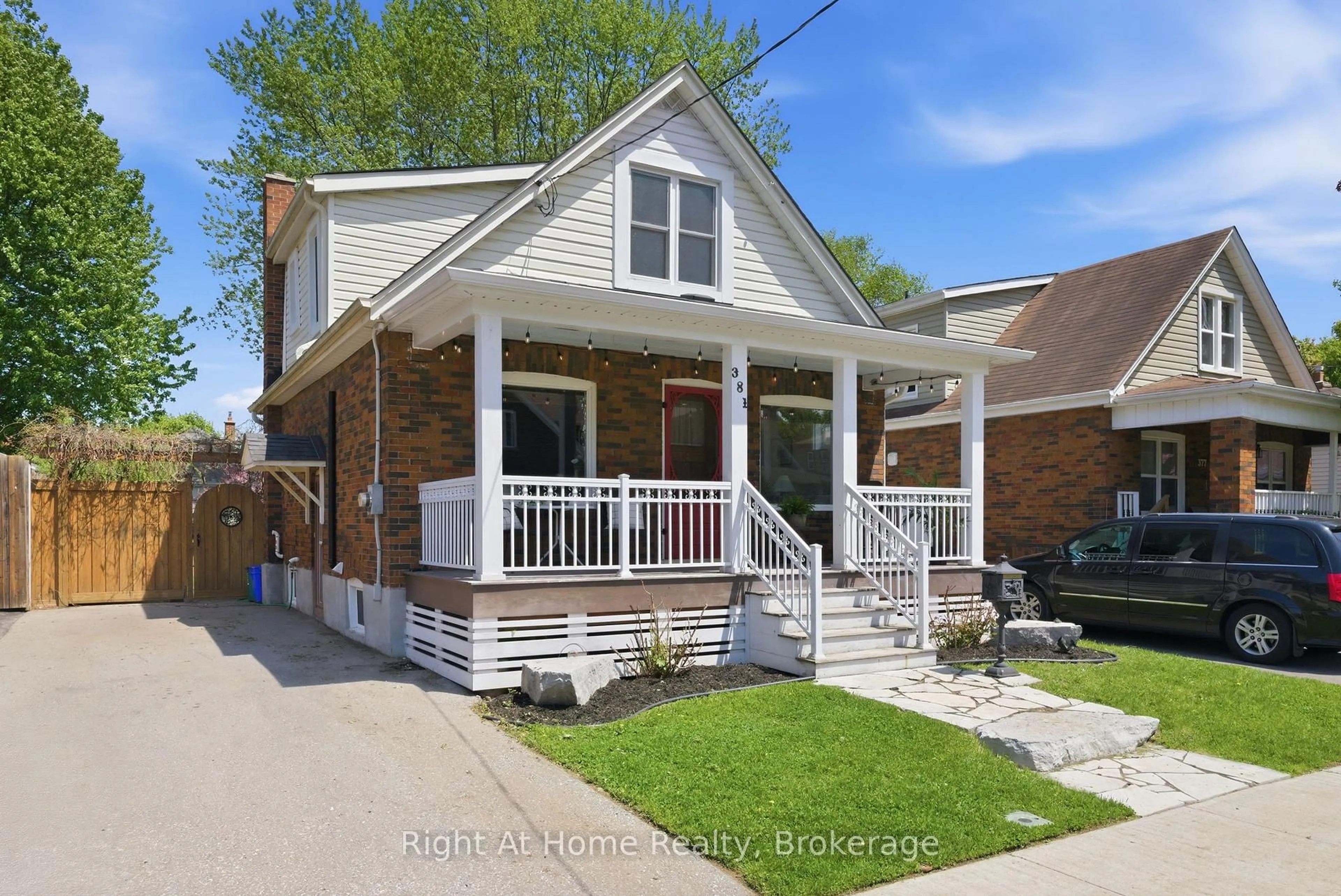 Home with brick exterior material, street for 381 Jarvis St, Oshawa Ontario L1G 5L1