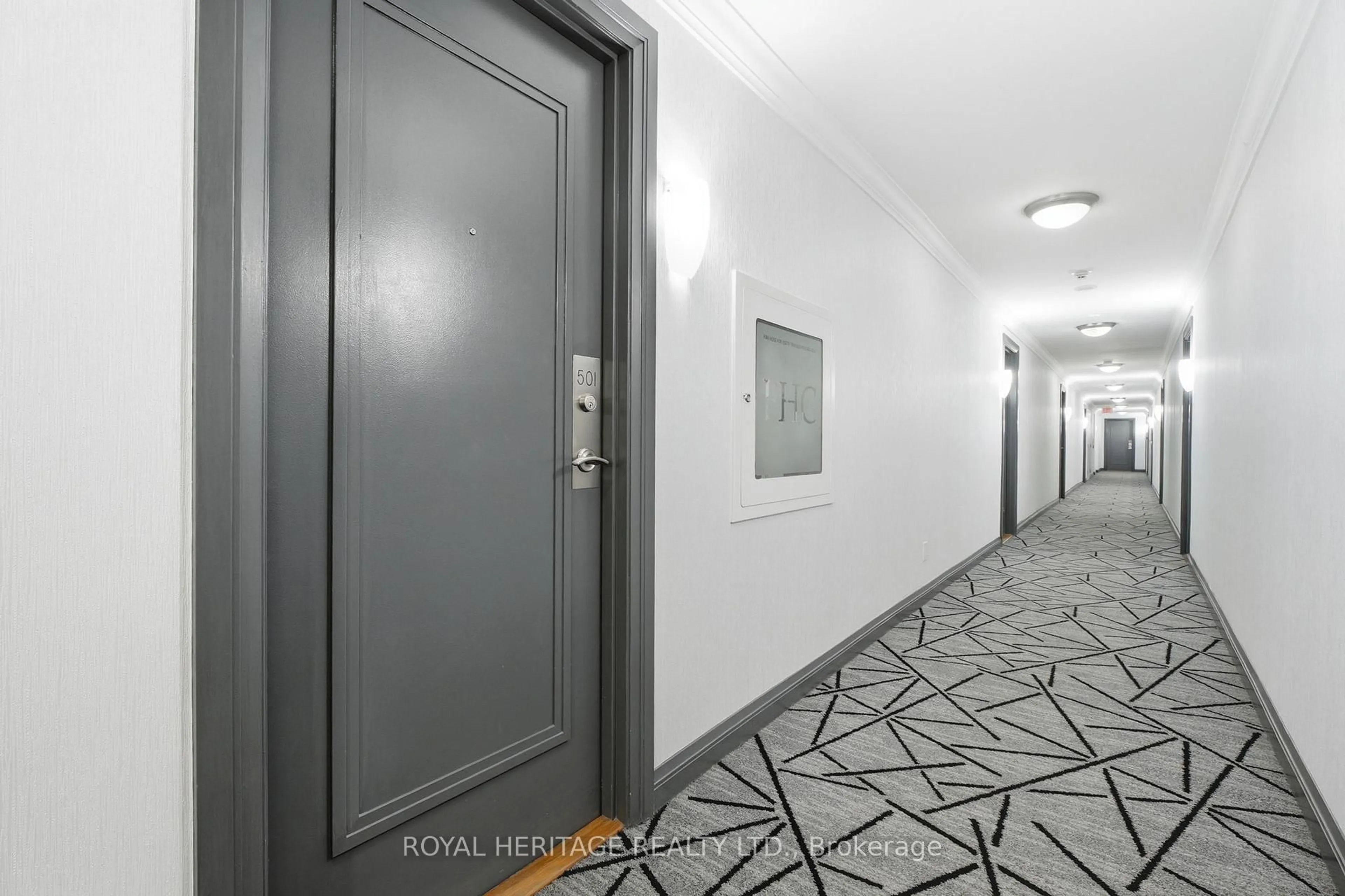 Indoor foyer for 1200 The Esplanade #501, Pickering Ontario L1V 6V3