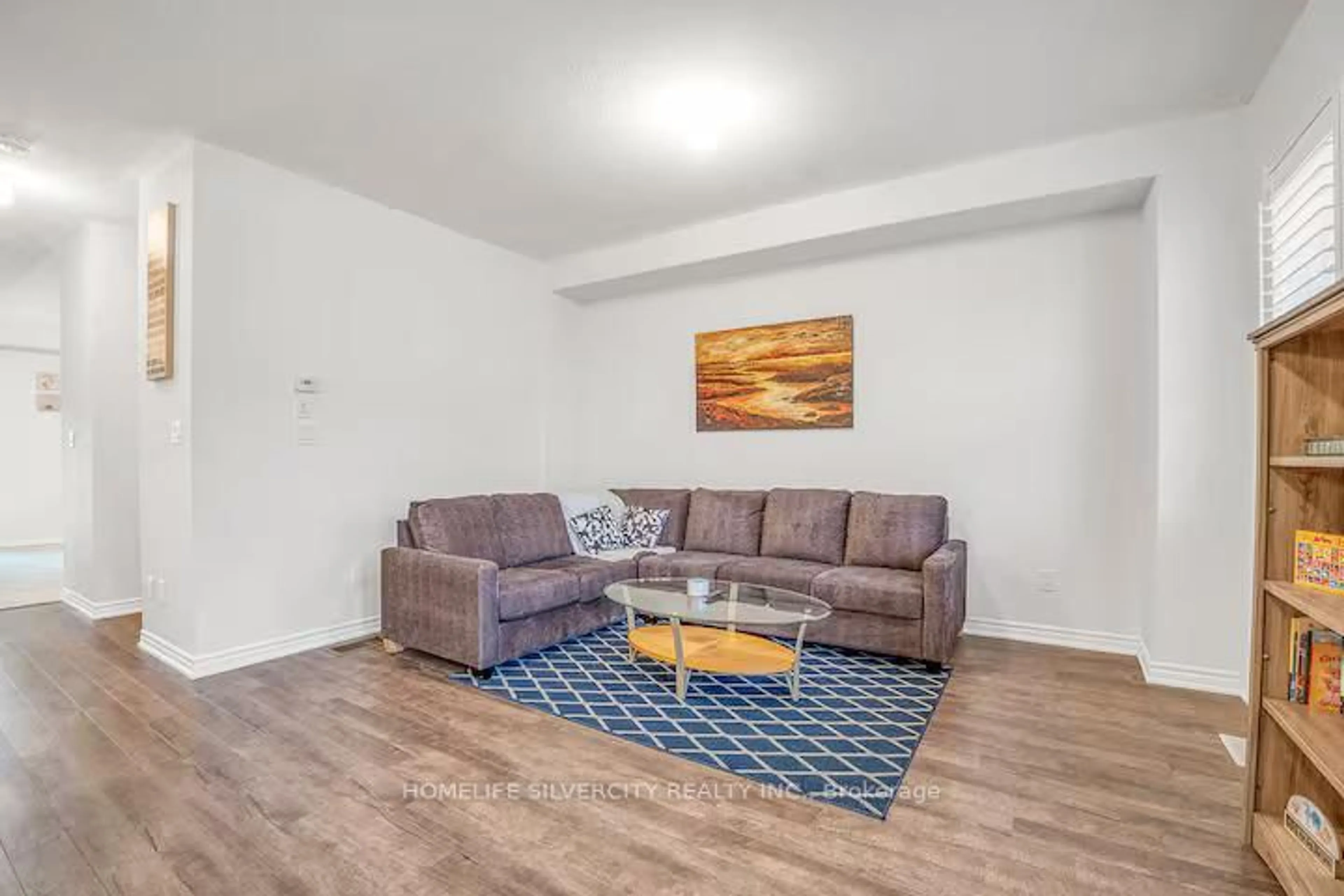 Living room with furniture, unknown for 43 Honey Crisp Lane, Clarington Ontario L1C 7H7