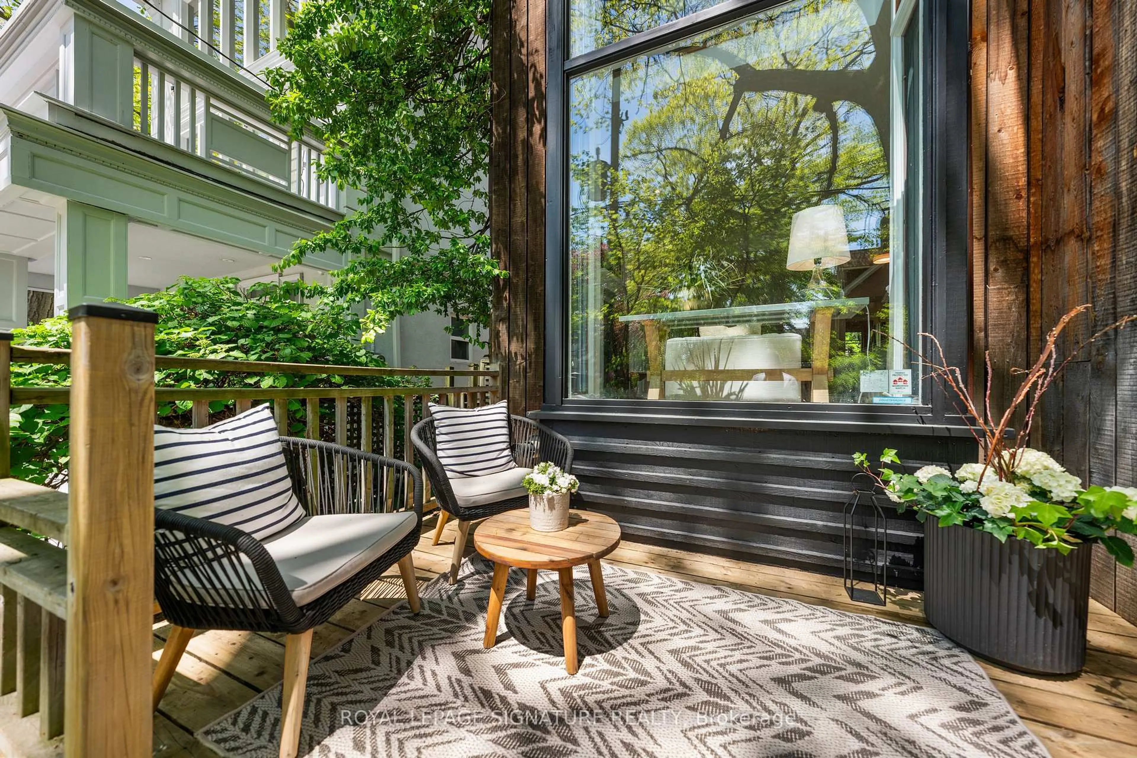 Patio, street for 14 Hazel Ave, Toronto Ontario M4E 1C5