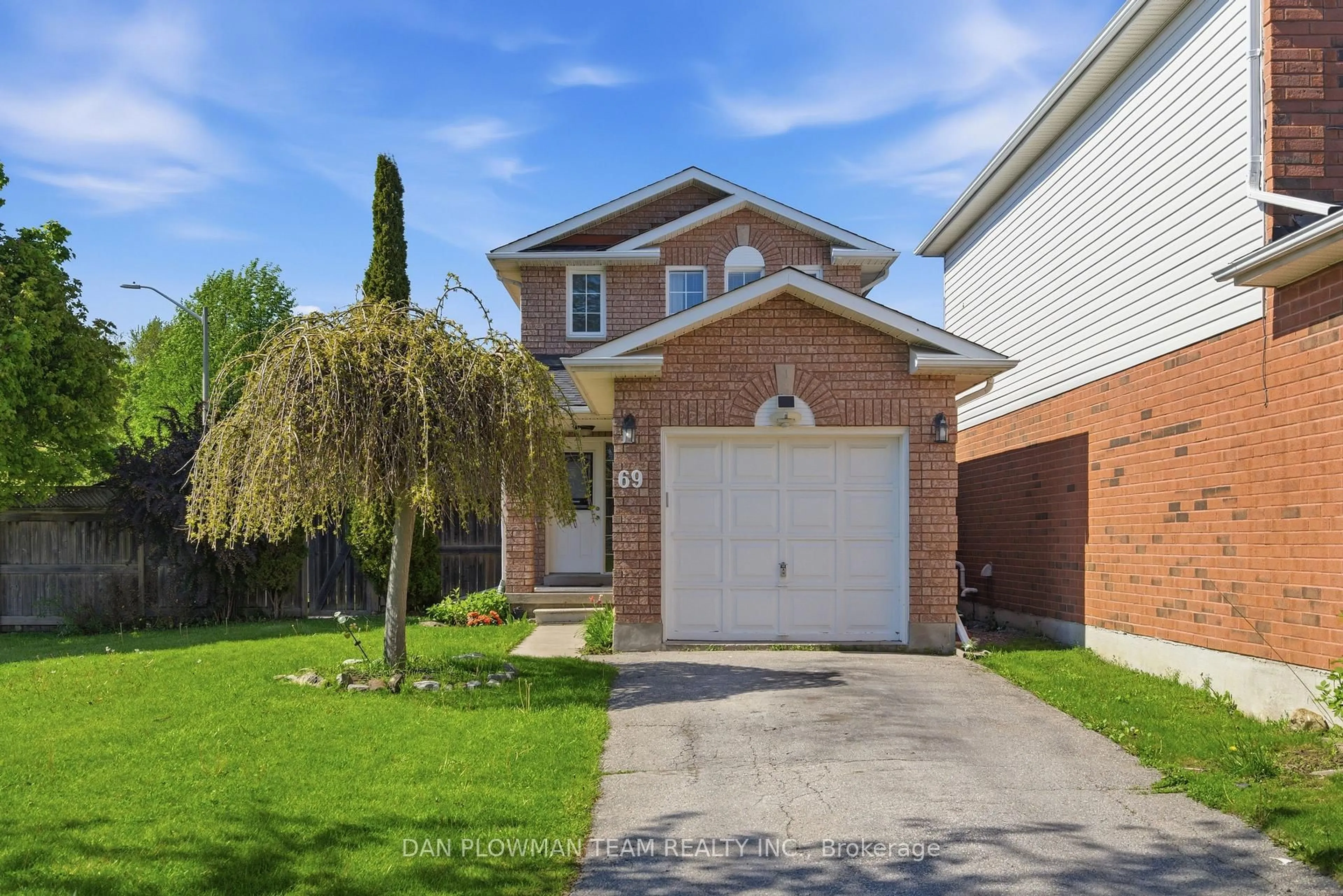 Home with brick exterior material, street for 69 John Walter Cres, Clarington Ontario L1E 2W7