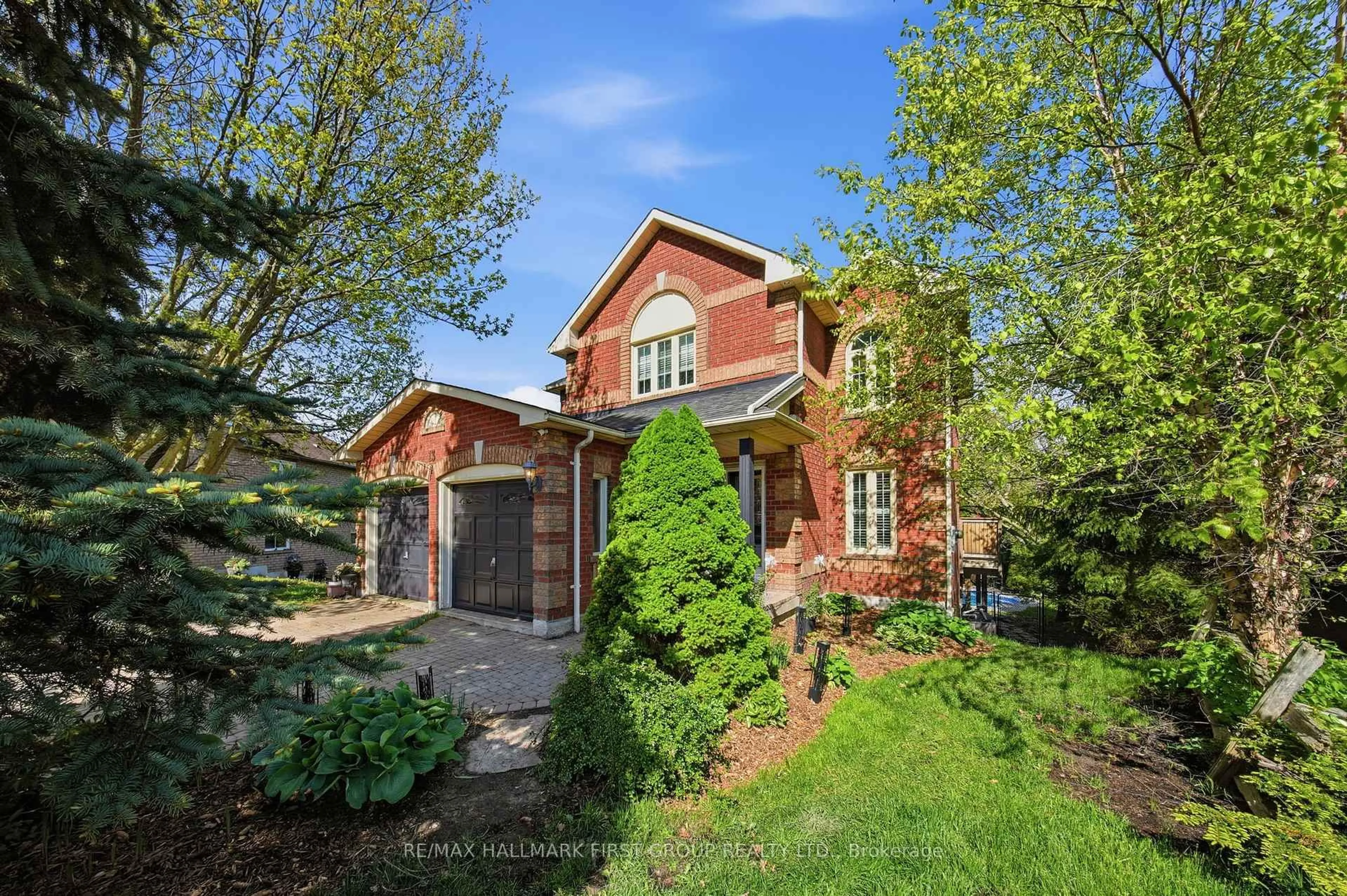 Home with brick exterior material, street for 13 Brand Crt, Ajax Ontario L1Z 1E7