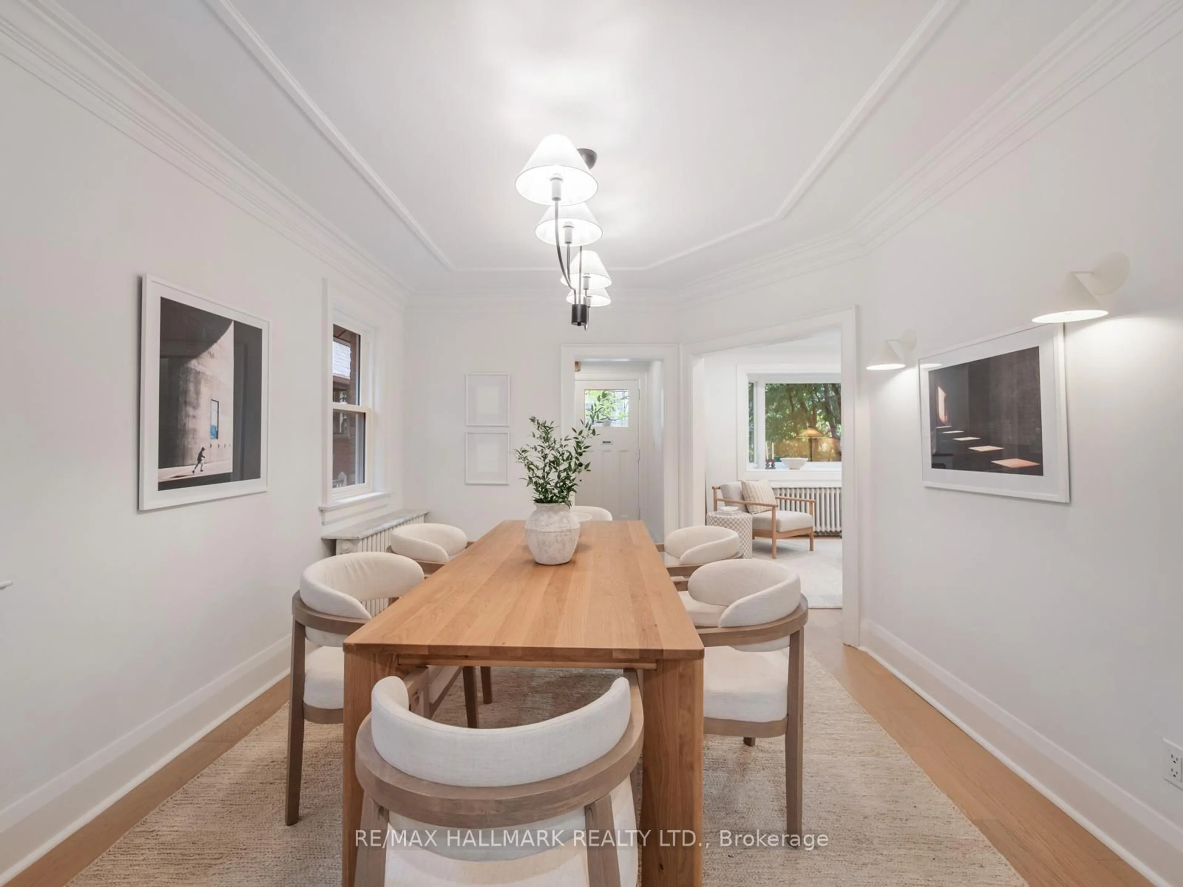 Dining room, unknown for 33 Mortimer Ave, Toronto Ontario M4K 1Z9