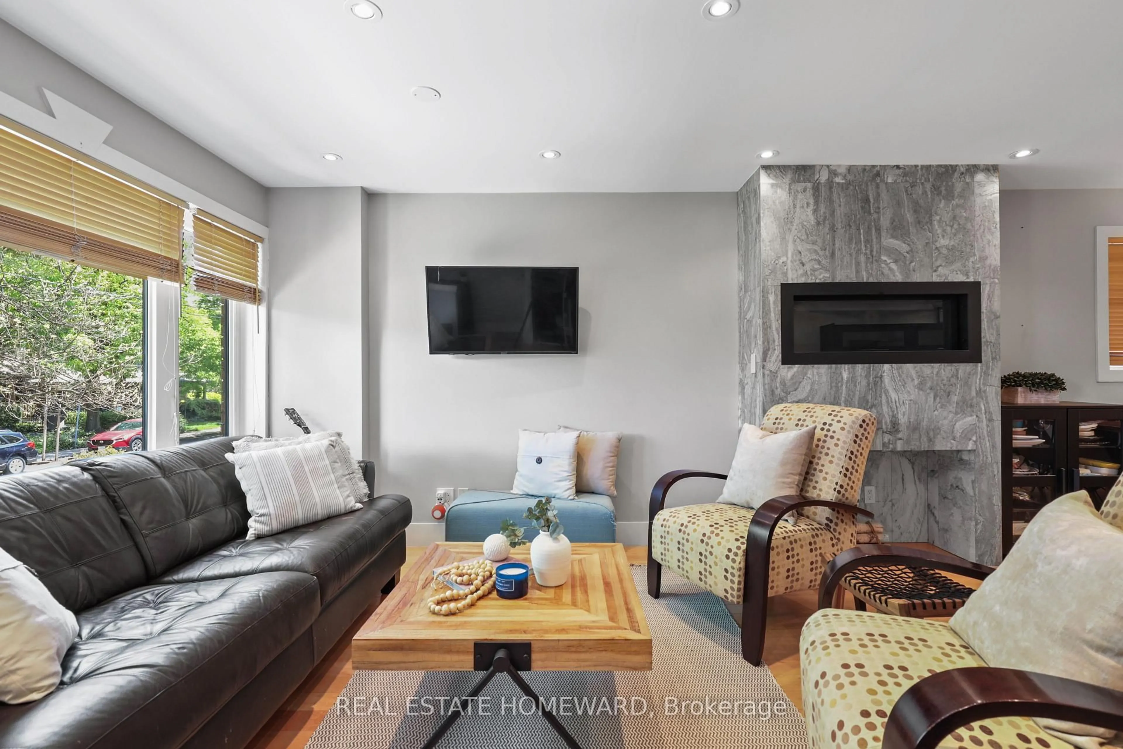 Living room with furniture, unknown for 56 Osborne Ave, Toronto Ontario M4E 3B2