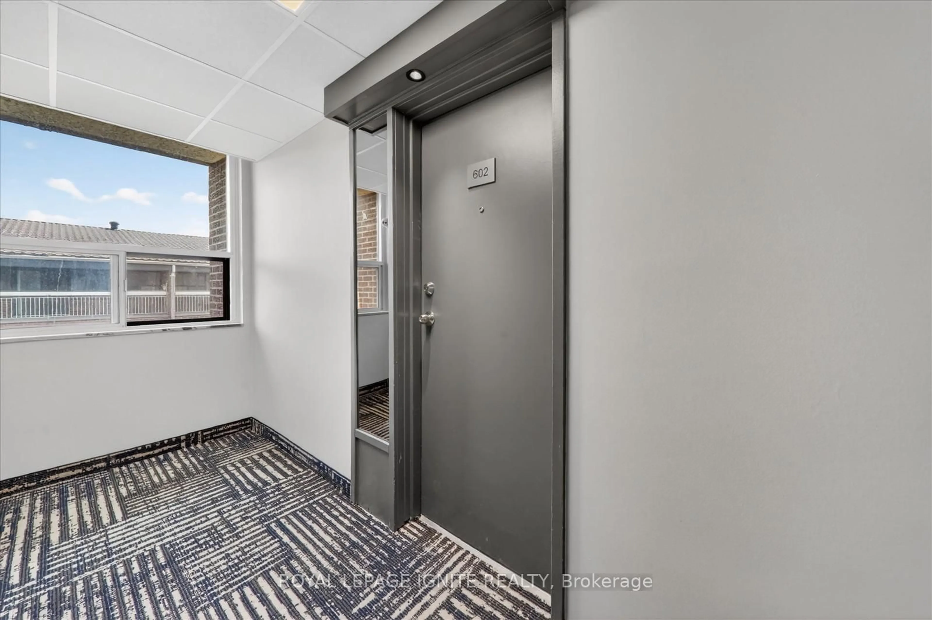 Unknown for 4064 Lawrence Ave #602, Toronto Ontario M1E 4V6