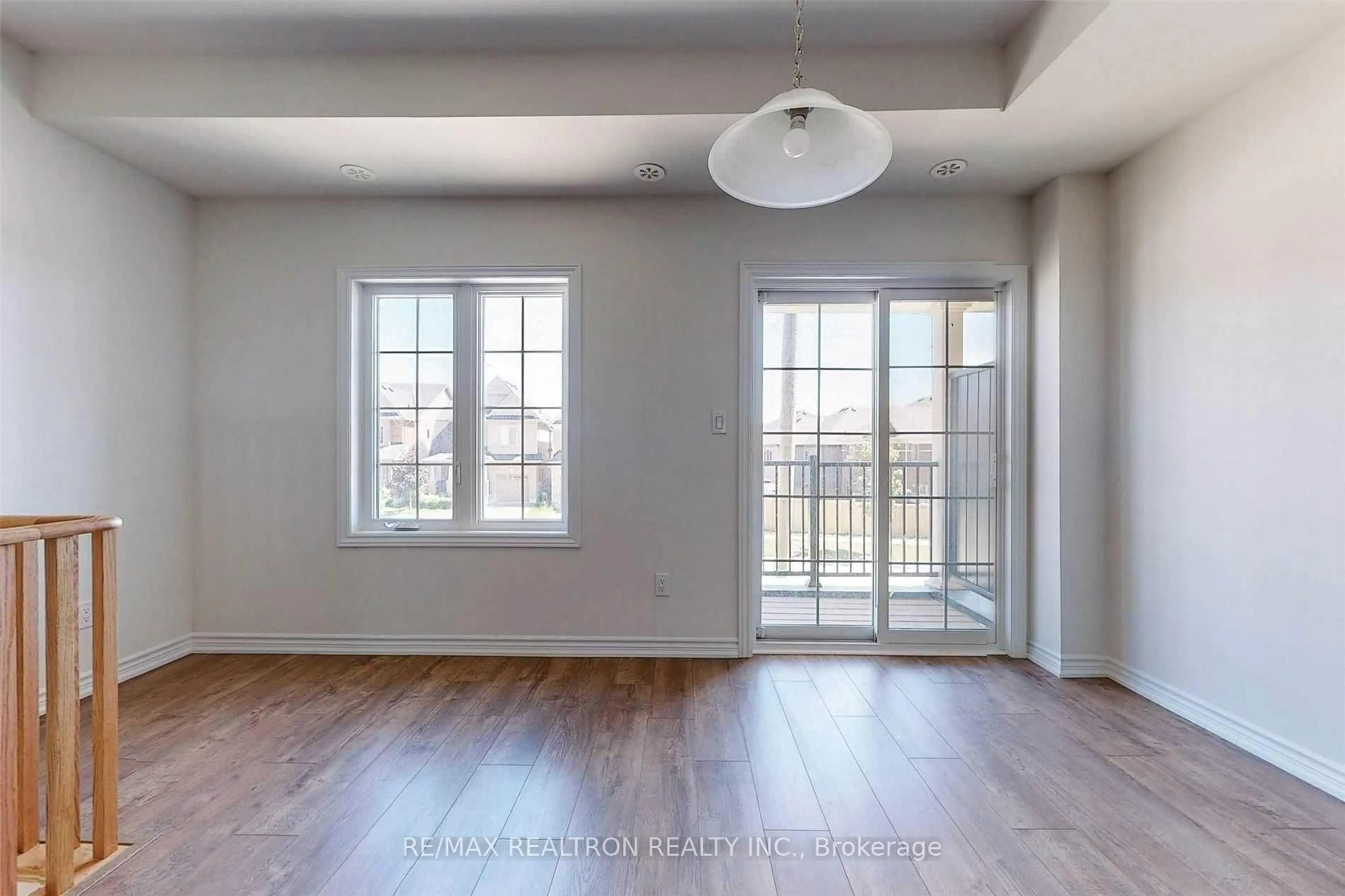 A pic of a room for 203 Royal Northern Path #73, Oshawa Ontario L1L 0R6