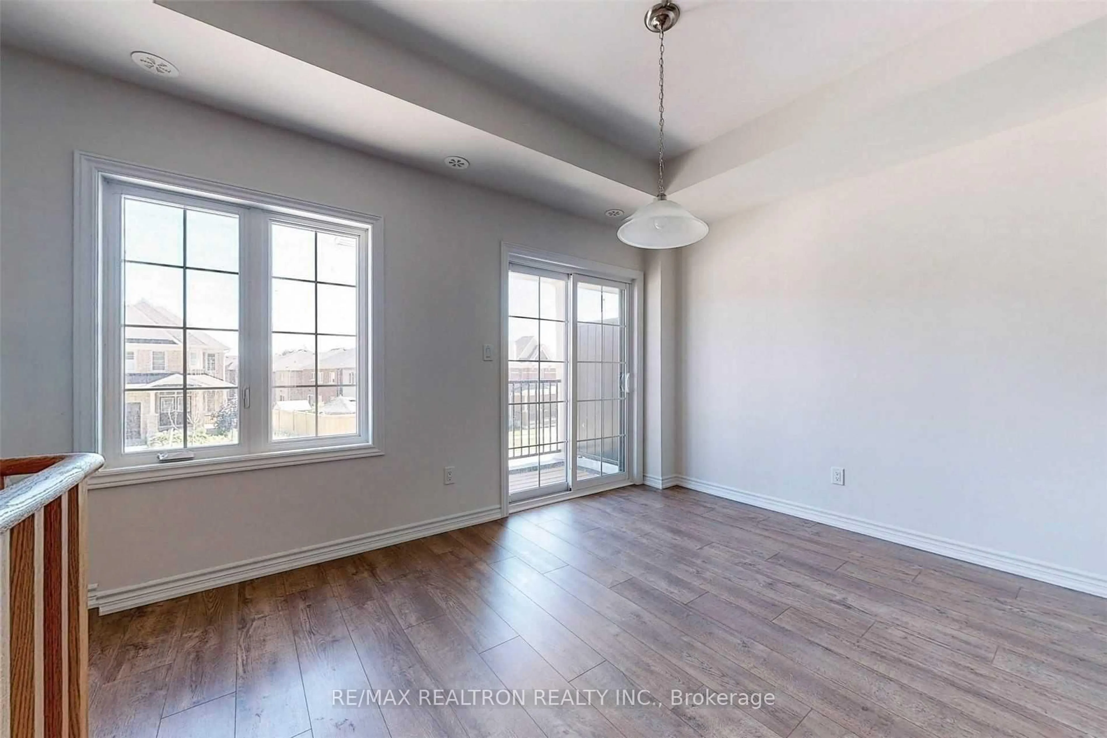 A pic of a room for 203 Royal Northern Path #73, Oshawa Ontario L1L 0R6