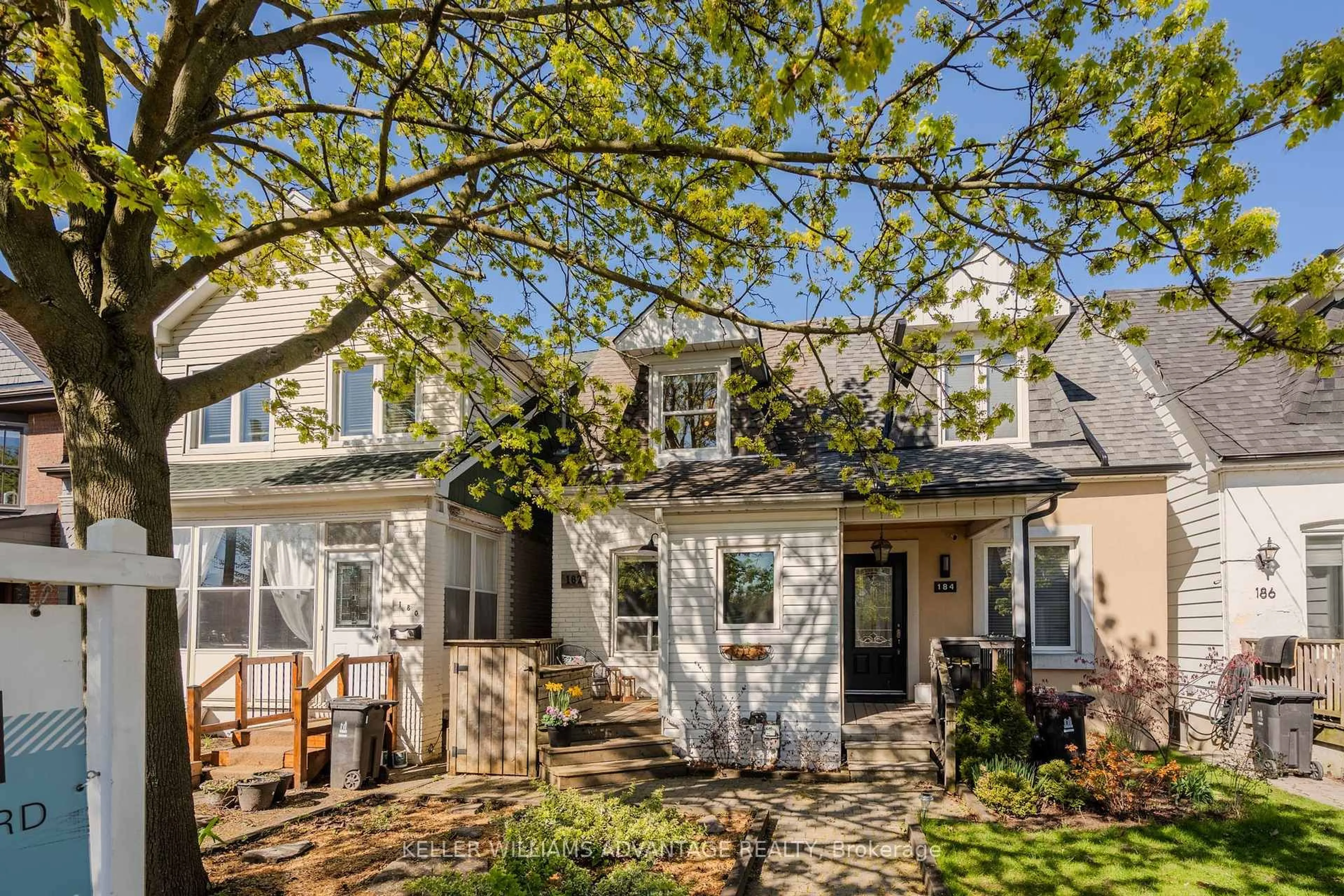 Unknown for 182 Pickering St, Toronto Ontario M4E 3J8