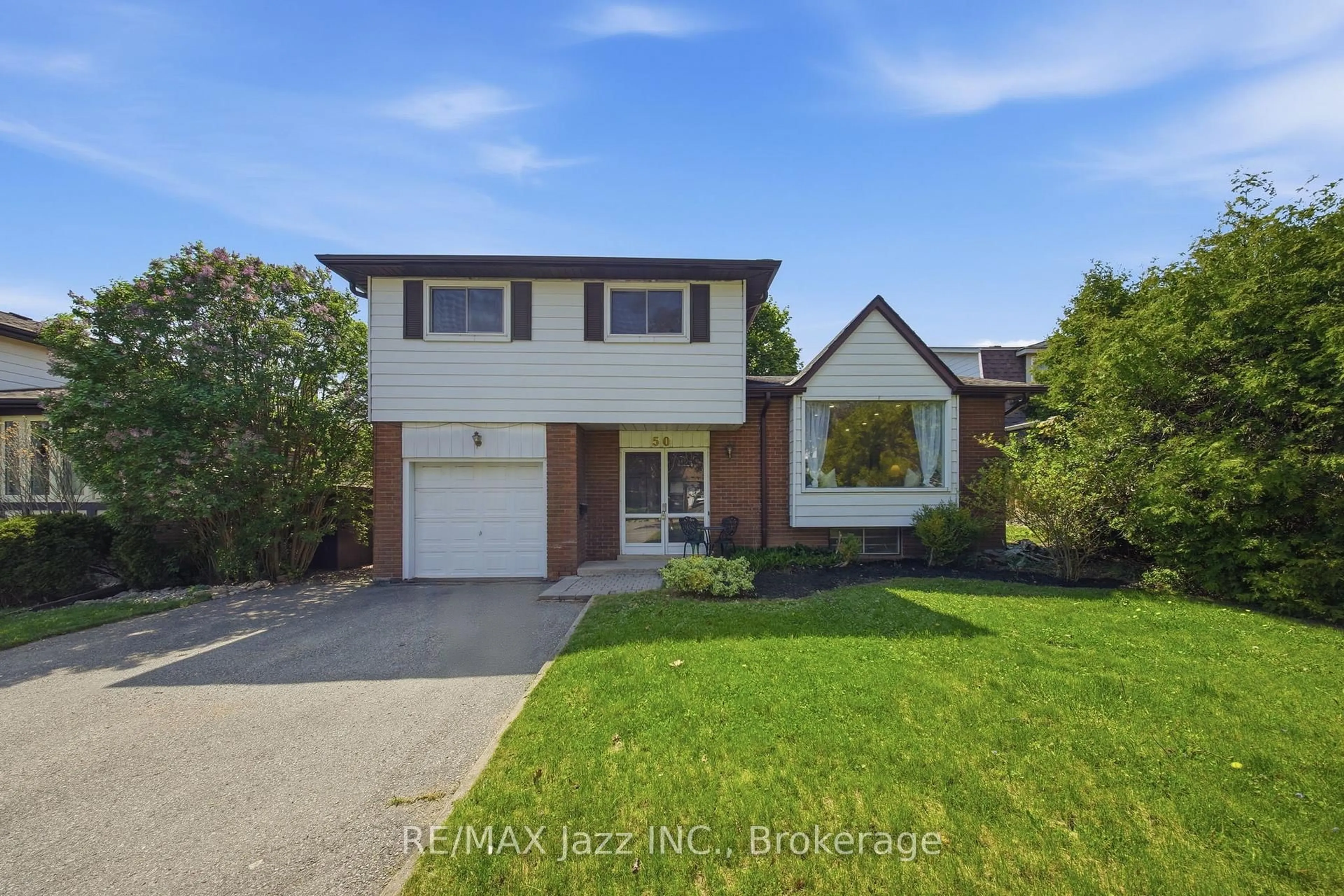 Home with brick exterior material, street for 50 Oakdale Dr, Oshawa Ontario L1H 6X1