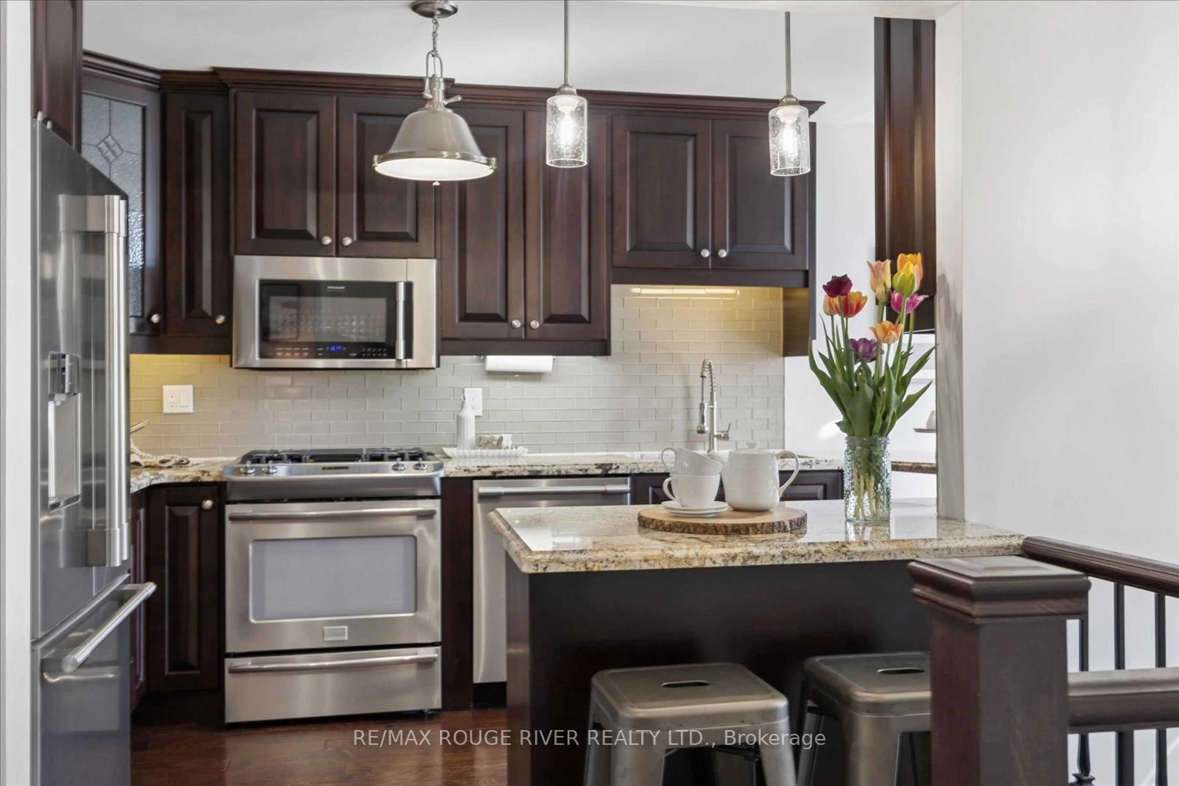 Contemporary kitchen, ceramic/tile floor for 8 Rosemarie Cres, Whitby Ontario L1M 1G6