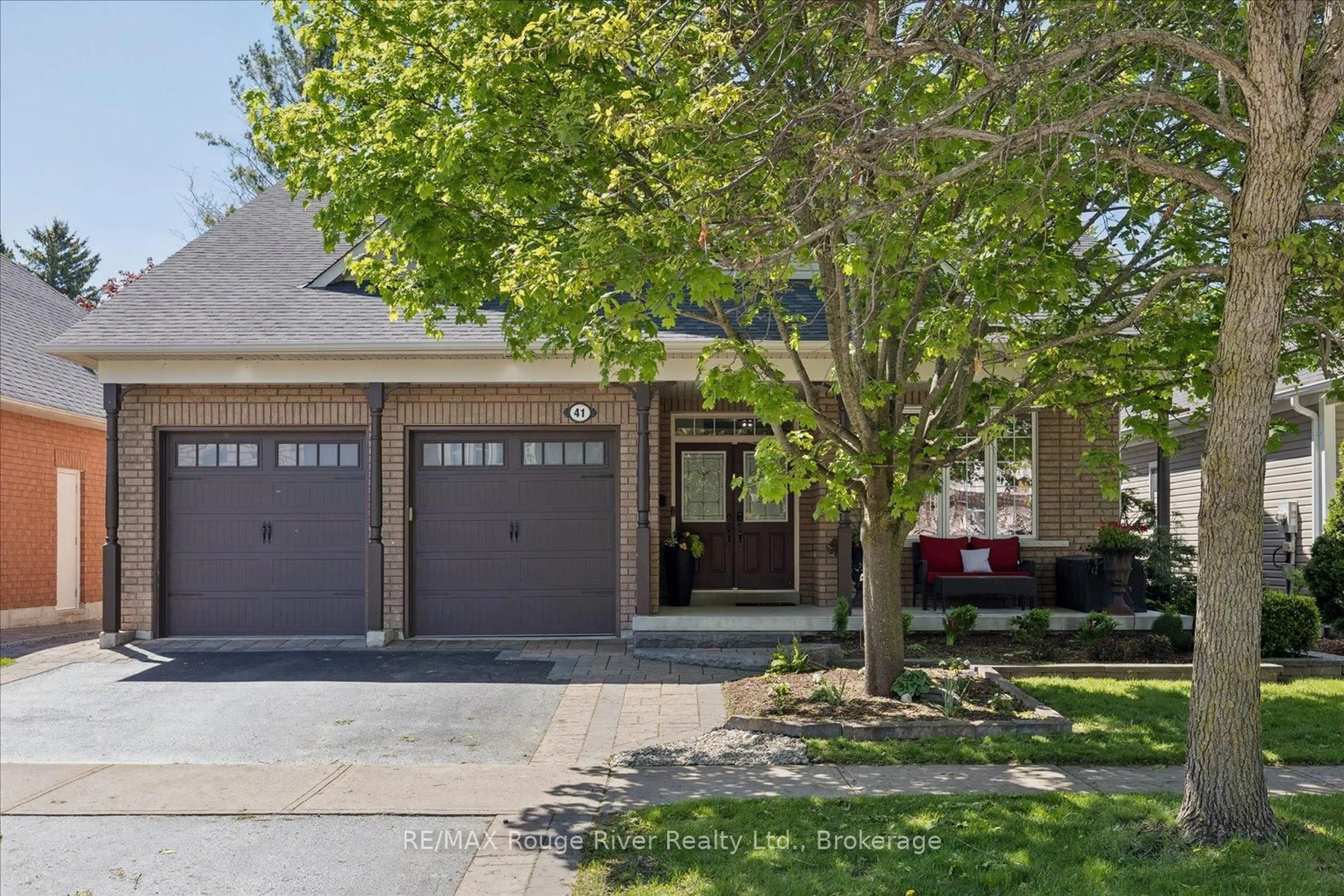 Unknown for 41 Leithridge Cres, Whitby Ontario L1M 2N2