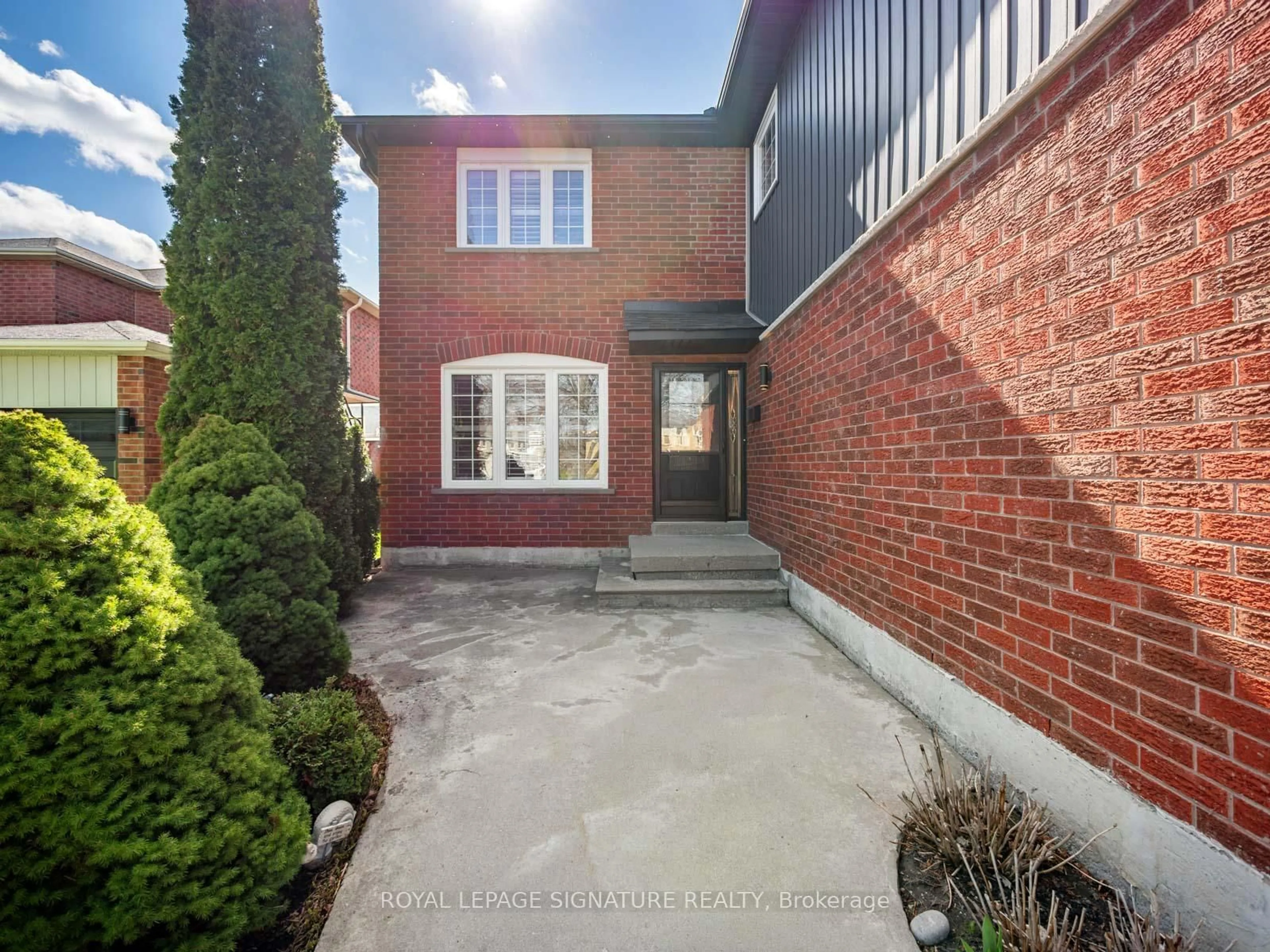 Unknown for 28 Bowes Garden Crt, Toronto Ontario M1C 4L8