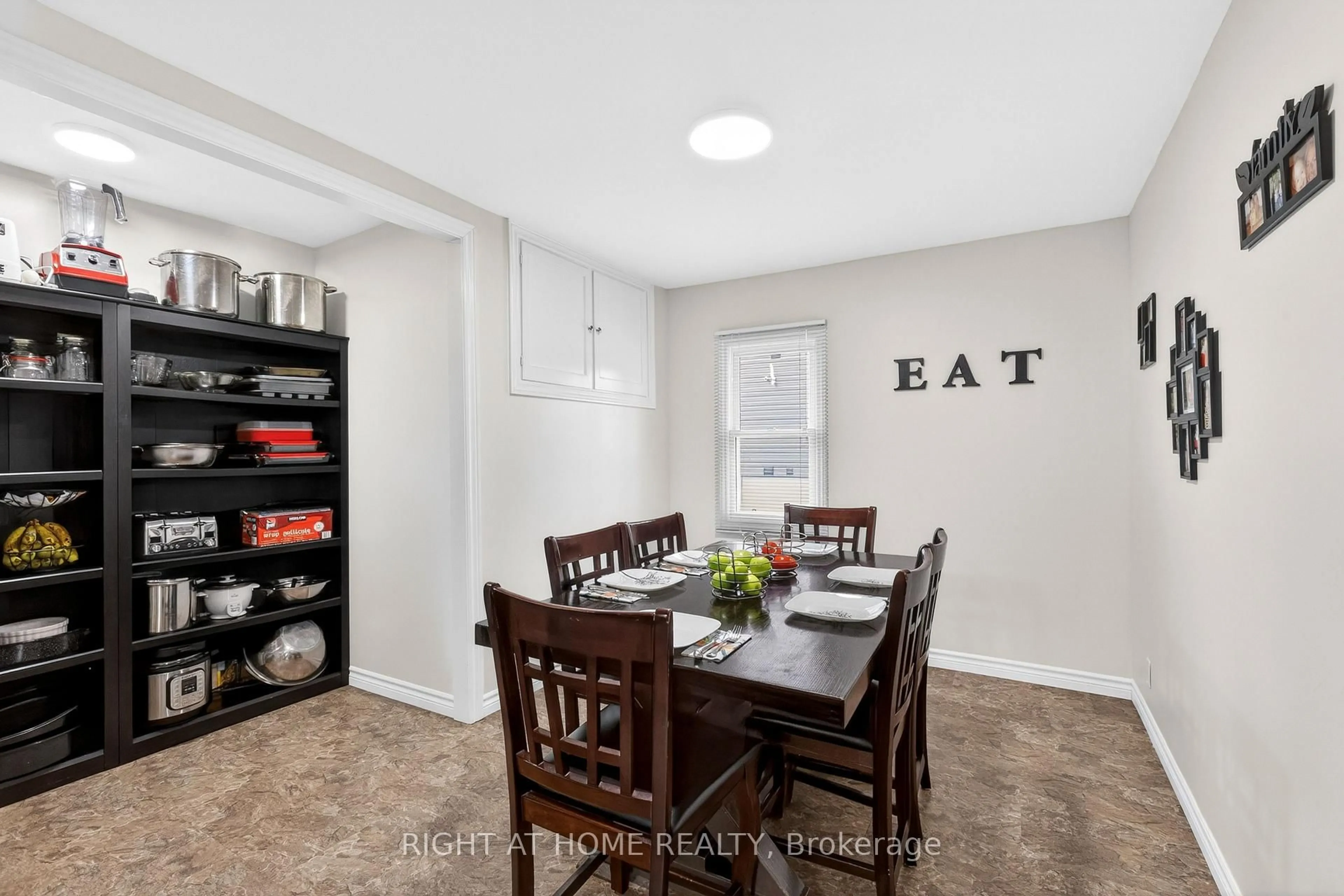 Dining room, unknown for 18 Duke St, Clarington Ontario L1C 2T8