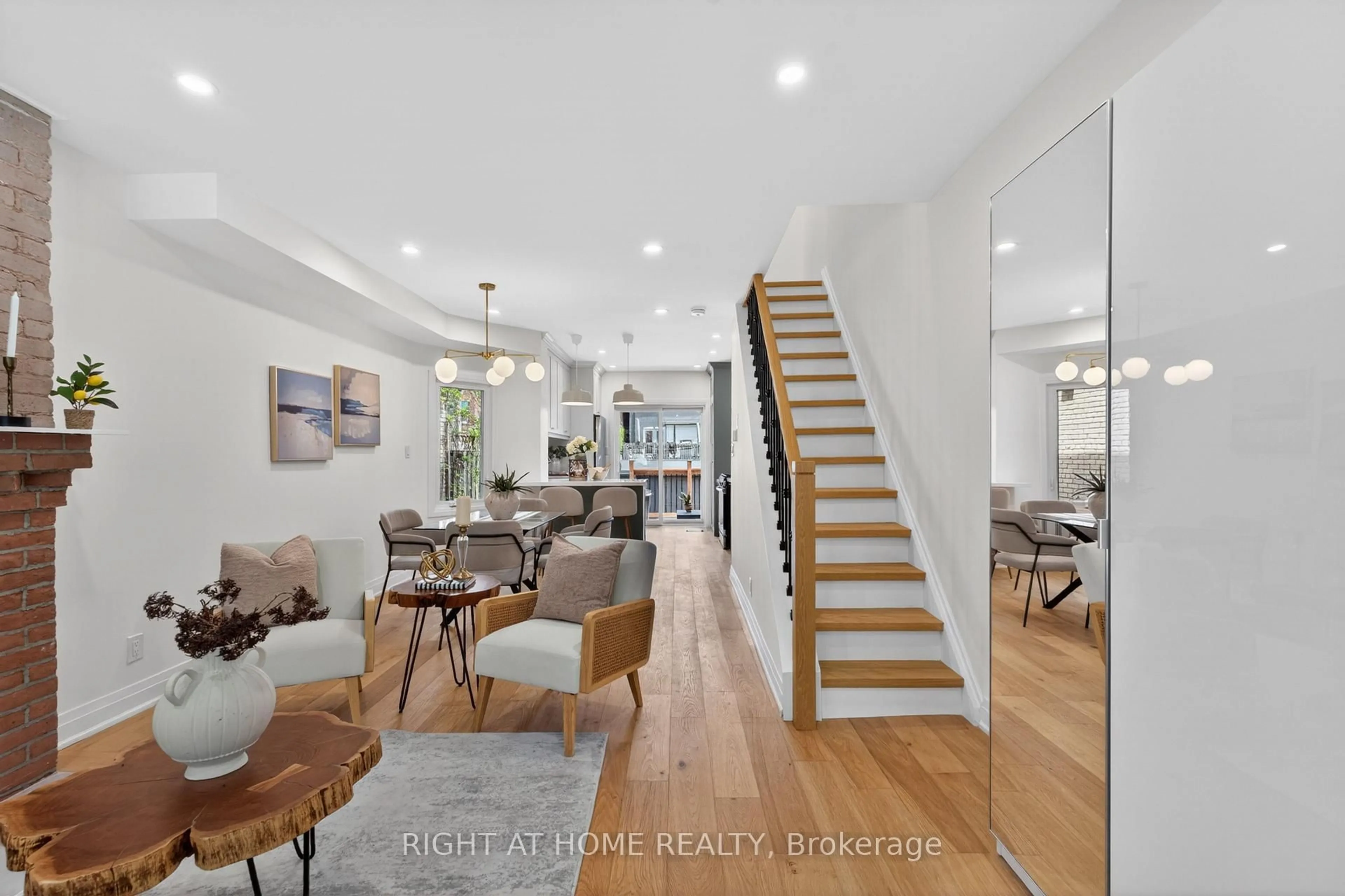 Unknown for 27 Bellhaven Rd, Toronto Ontario M4L 3J4