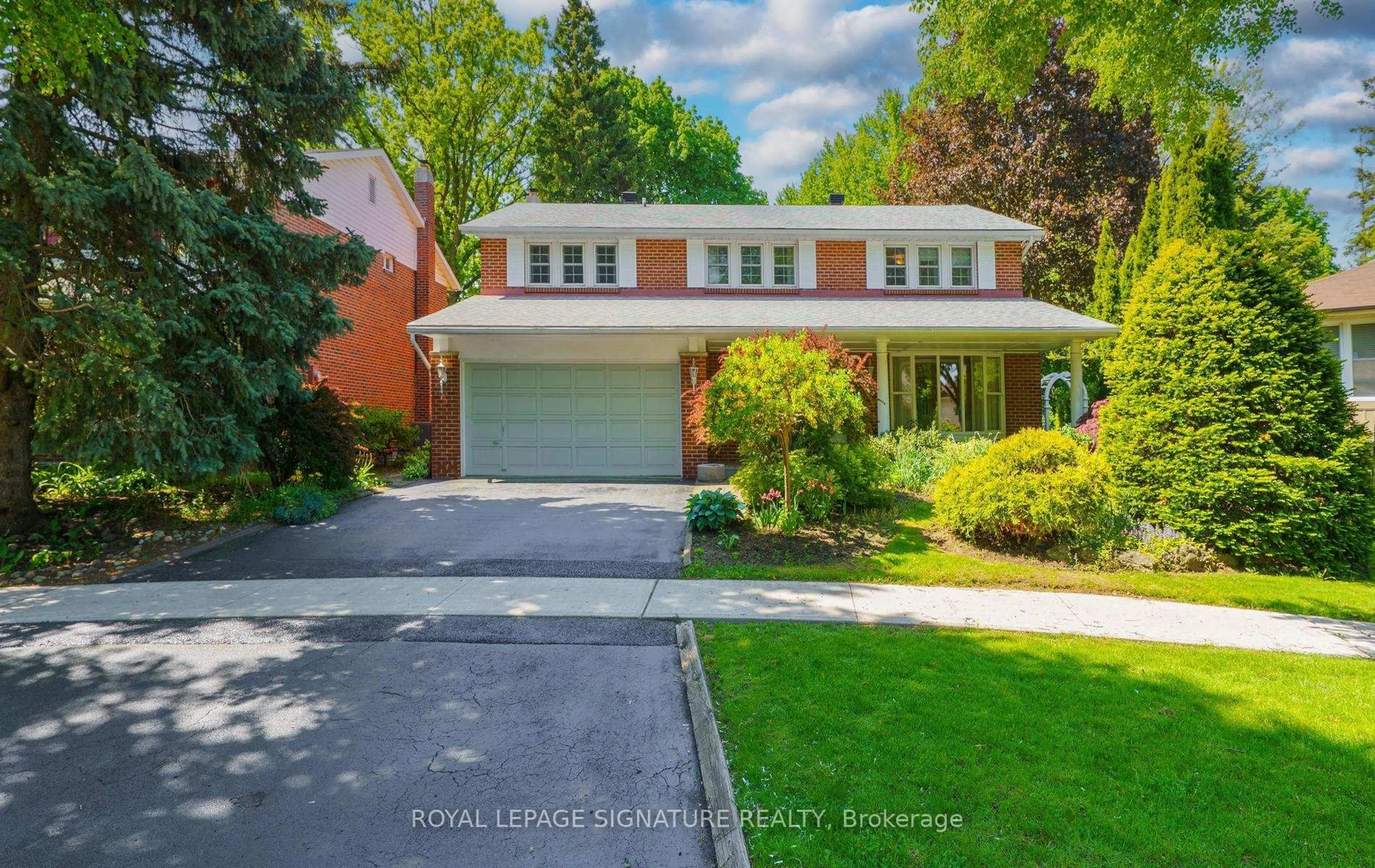Home with brick exterior material, street for 11 Gablehurst Cres, Toronto Ontario M1T 2L1