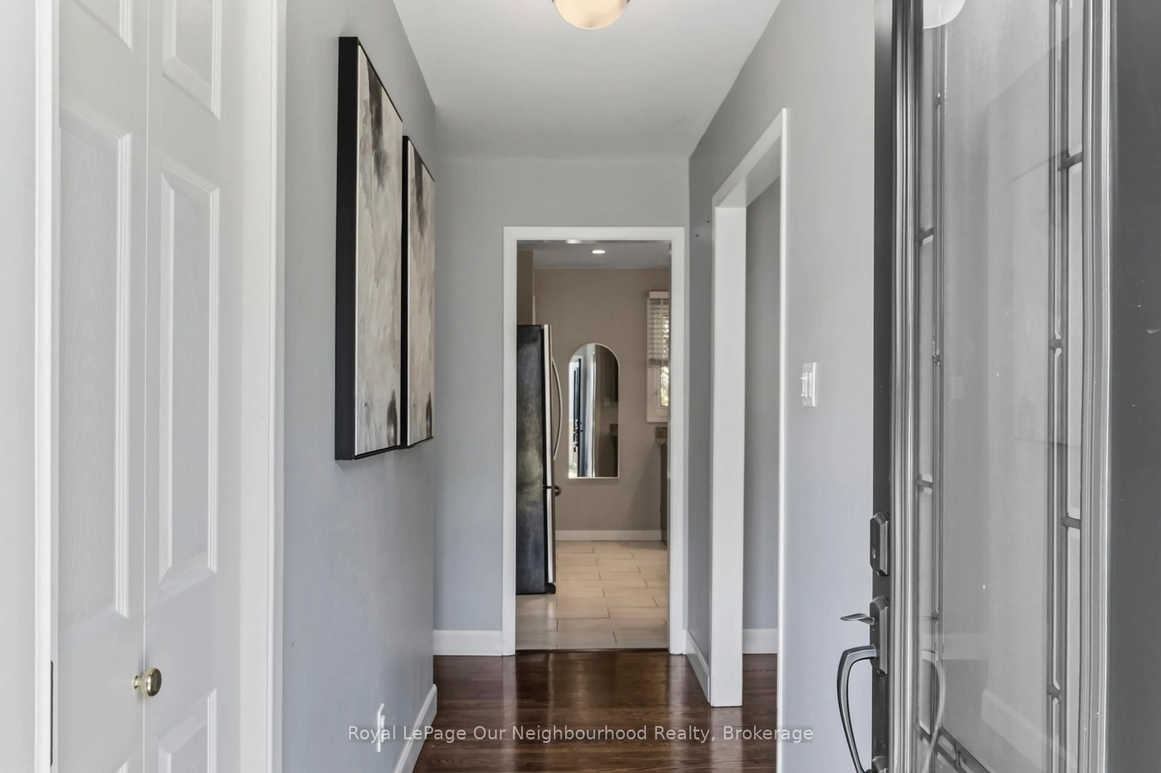 Indoor entryway for 1722 Joseph St, Pickering Ontario L1Y 1B5