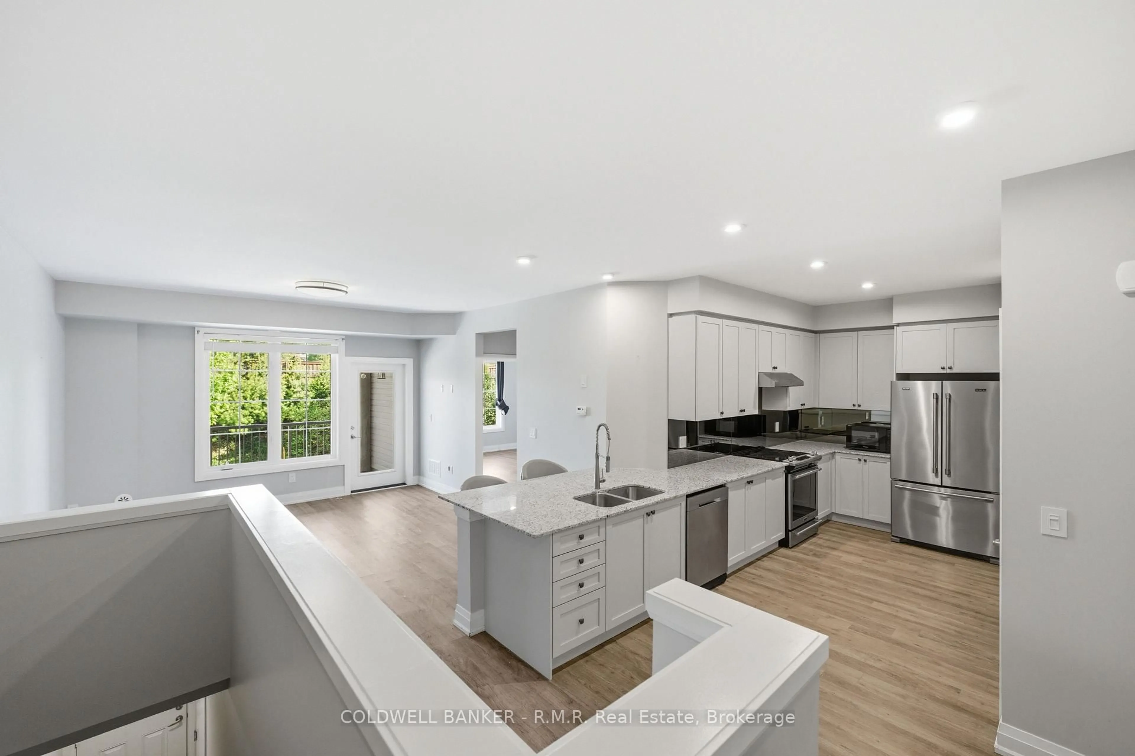 Open concept kitchen, unknown for 1430 Gord Vinson Ave #25, Clarington Ontario L1E 0J6