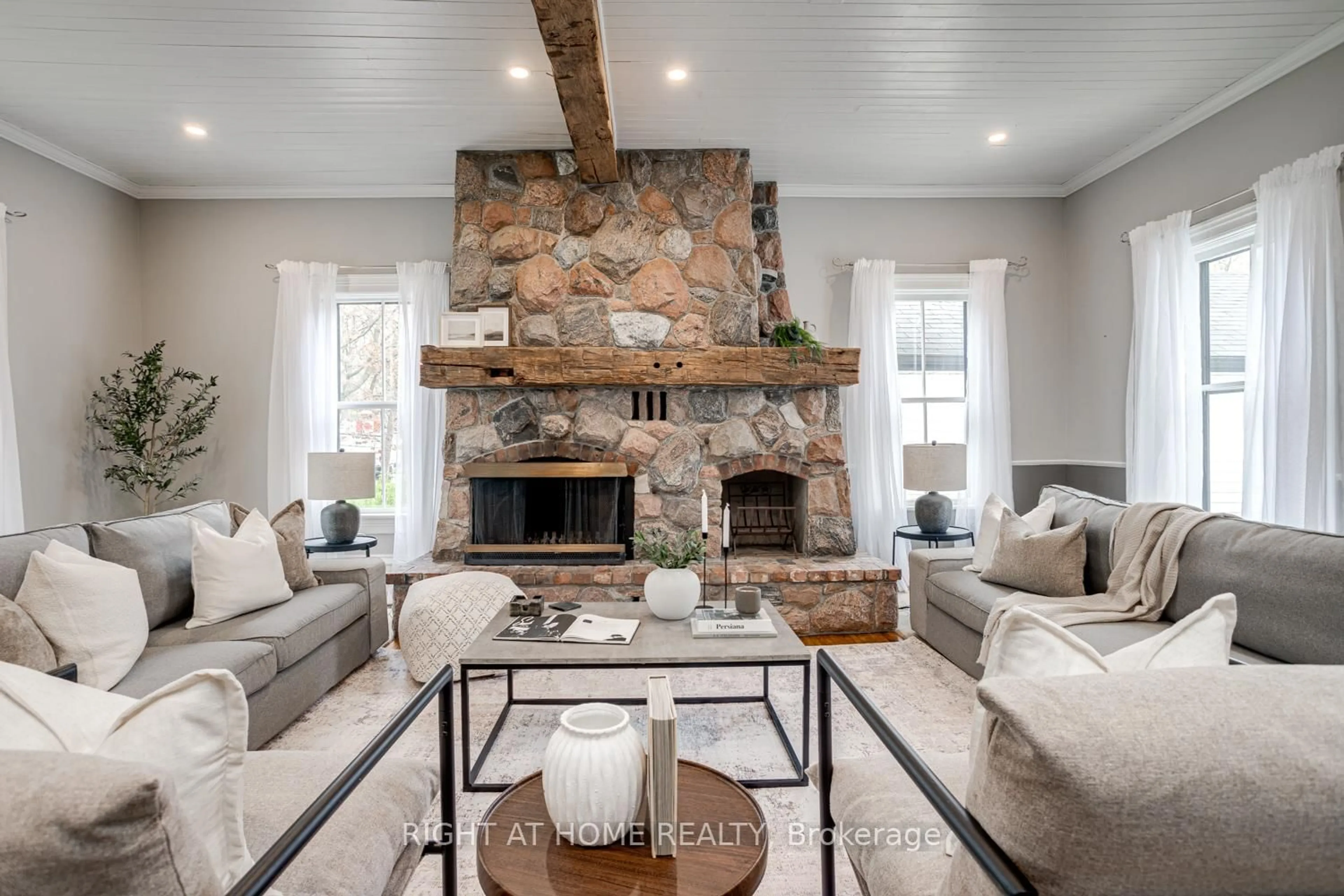 Living room with furniture, unknown for 51 Caleb St, Scugog Ontario L9L 1J7