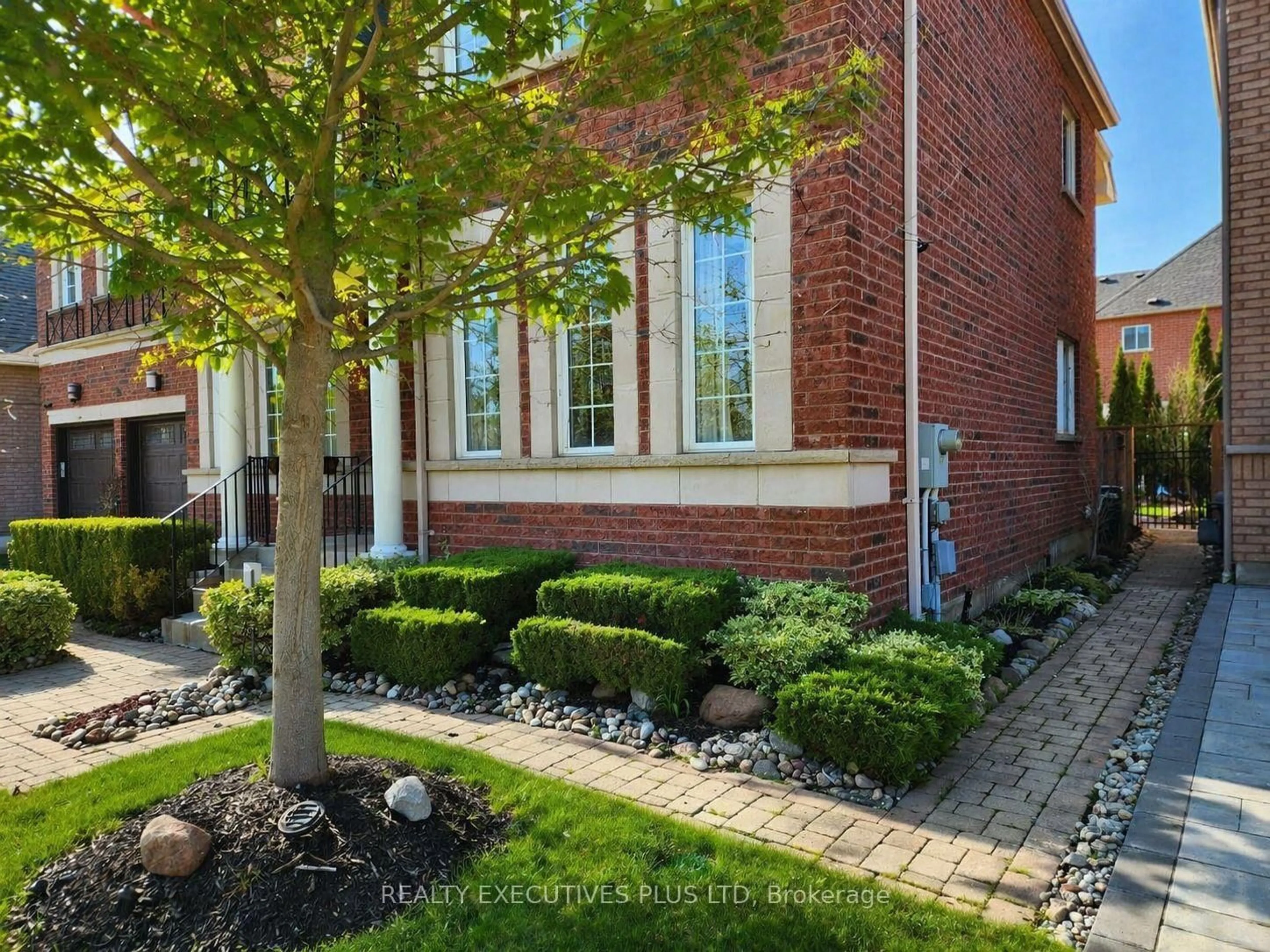Home with brick exterior material, street for 46 Williamson Dr, Ajax Ontario L1T 4M9