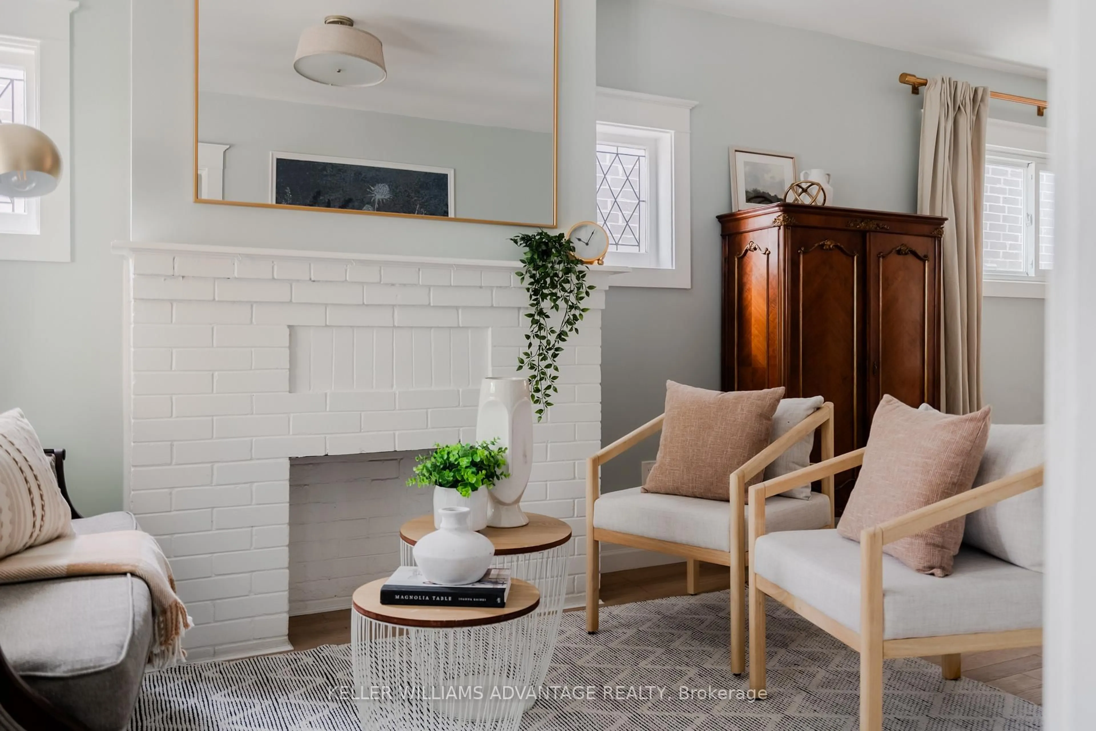 Living room with furniture, unknown for 148 Warden Ave, Toronto Ontario M1N 2Z4
