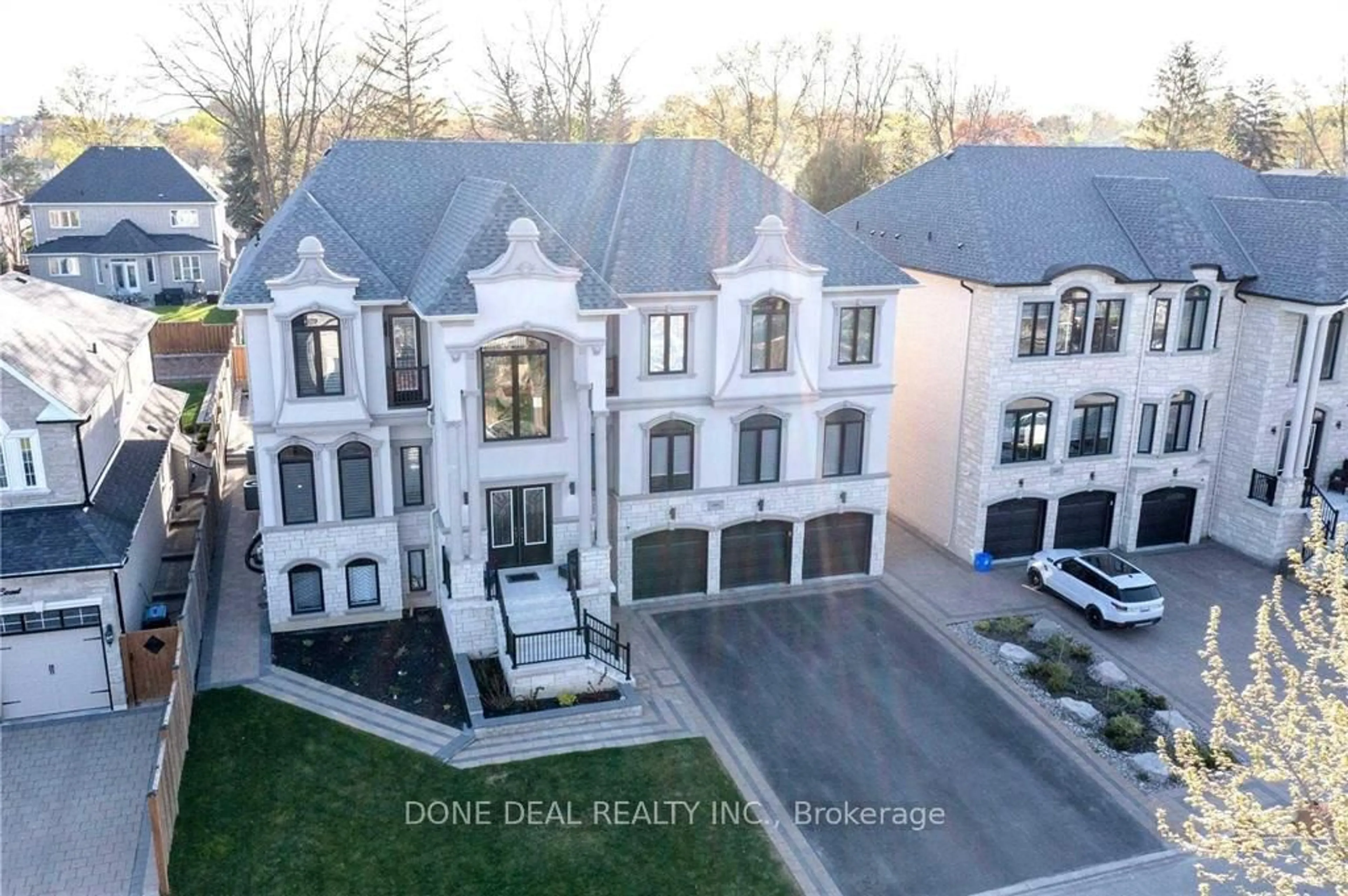 A pic from outside/outdoor area/front of a property/back of a property/a pic from drone, unknown for 1805 Grayabbey Crt, Pickering Ontario L1V 7G2