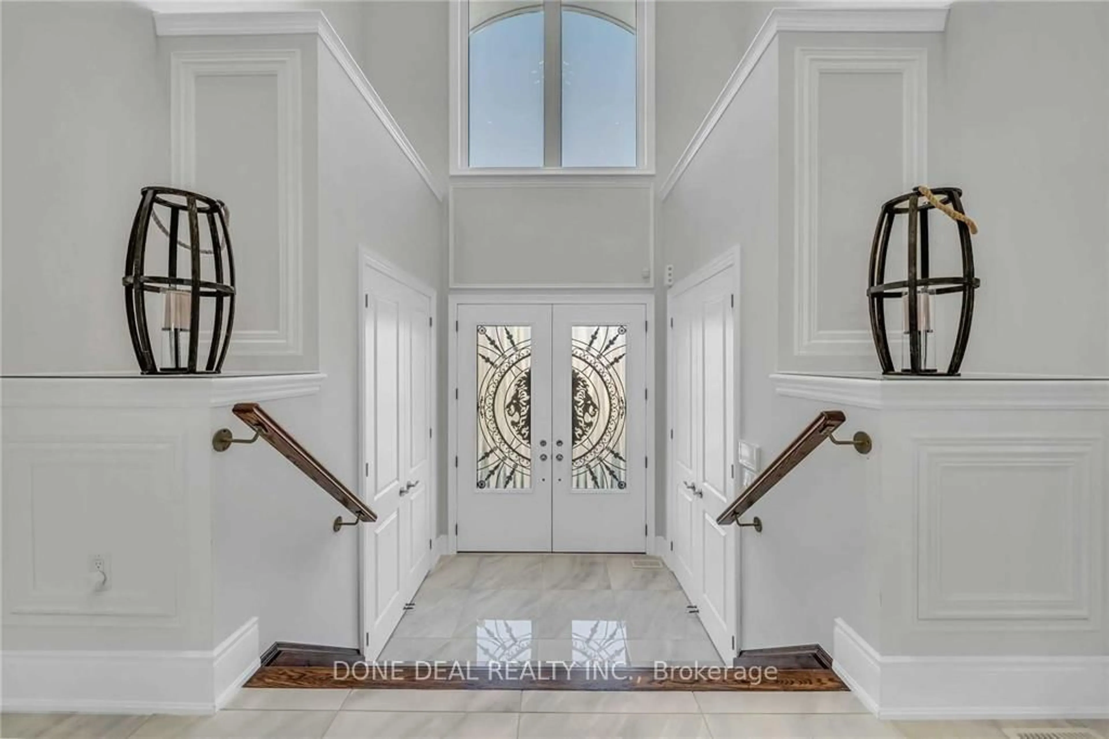 Indoor entryway for 1805 Grayabbey Crt, Pickering Ontario L1V 7G2