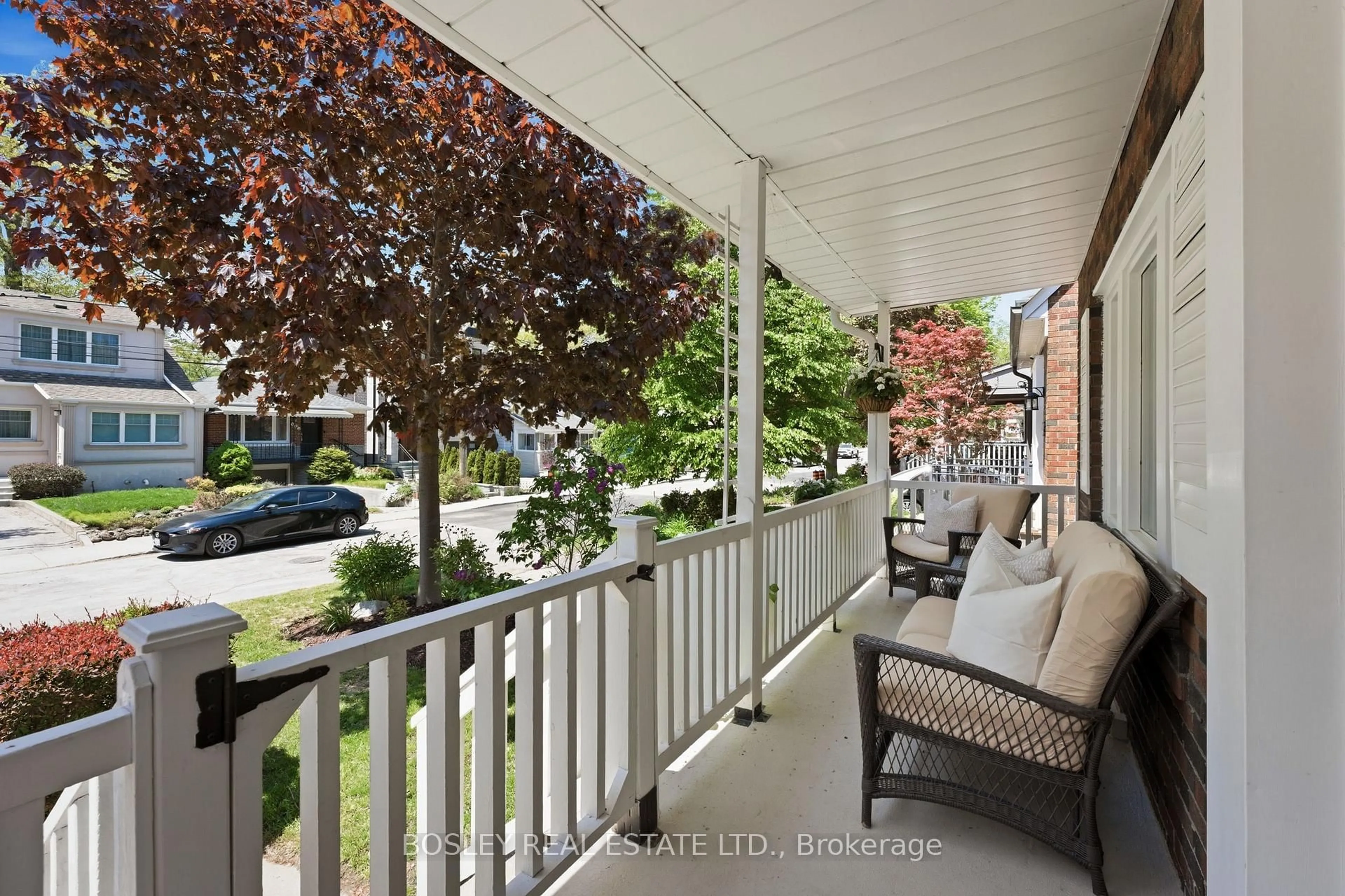 Patio, street for 127 Warden Ave, Toronto Ontario M1N 2Z5