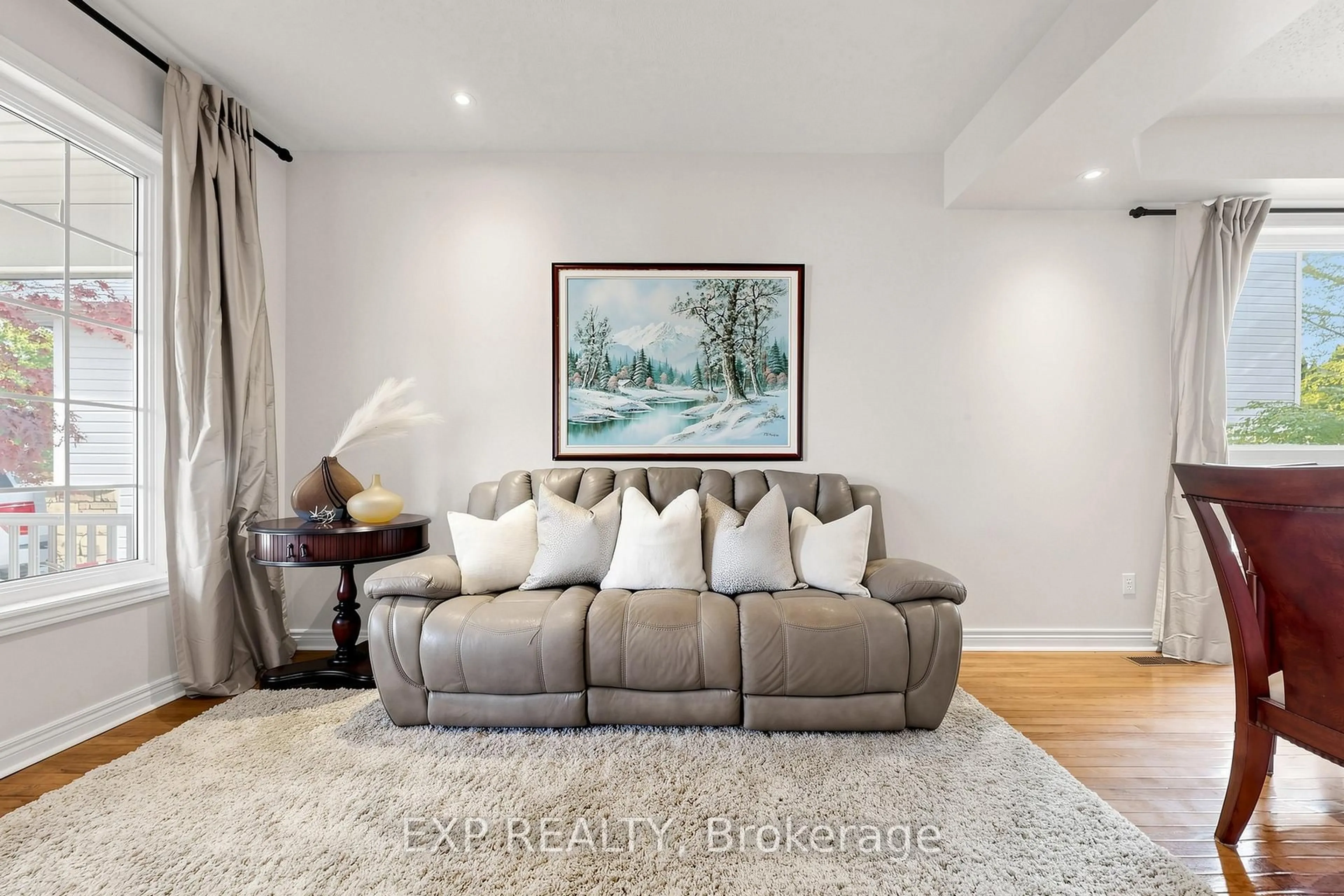 Living room with furniture, unknown for 74 Darius Harns Dr, Whitby Ontario L1M 2G7
