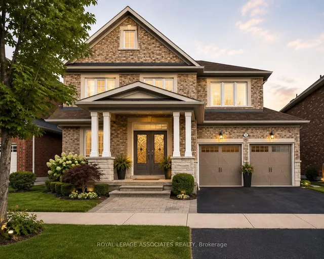 28 Shorten Pl, Ajax