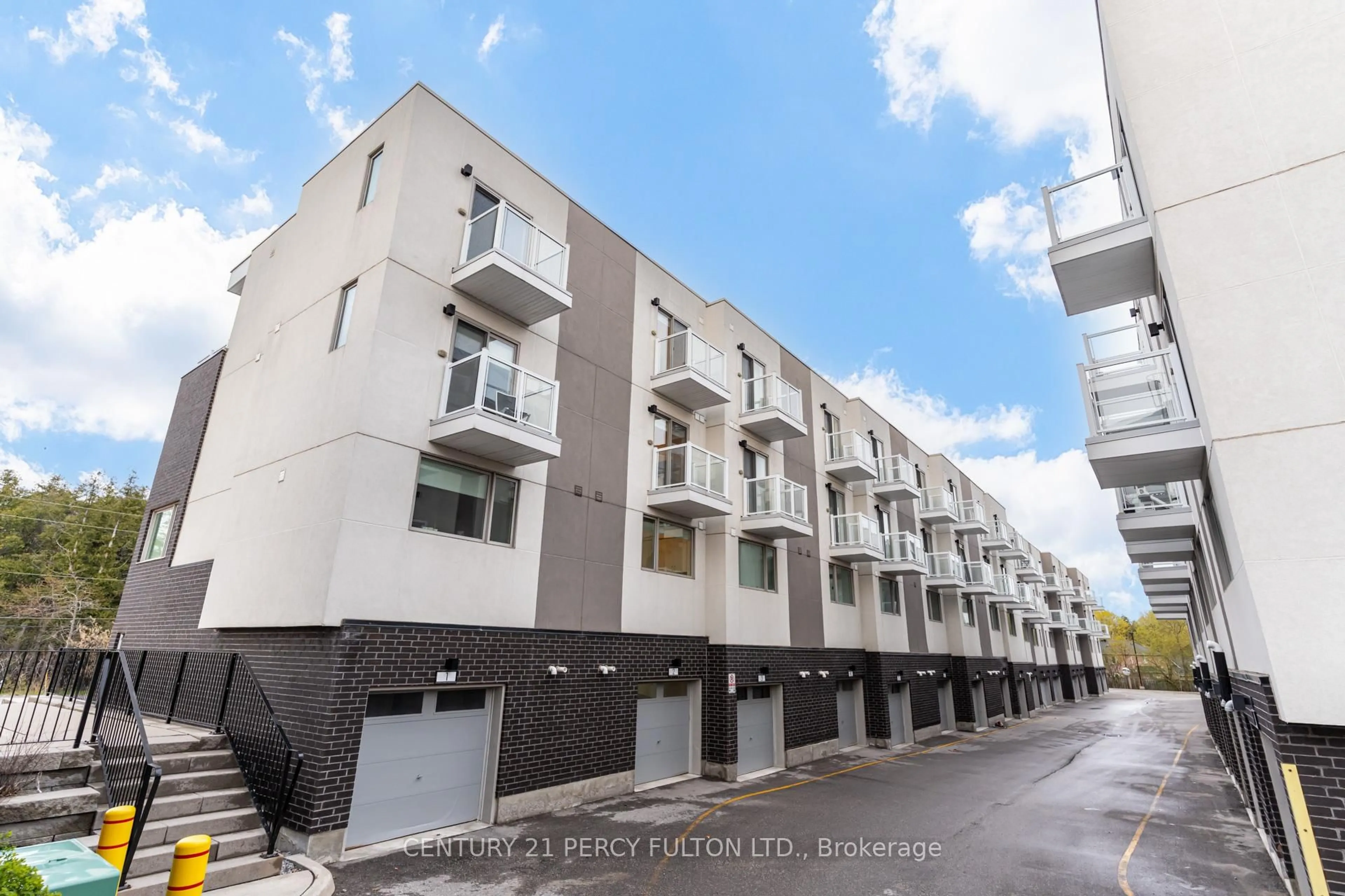 Patio, street for 1870 Altona Rd #2, Pickering Ontario L1V 0E4