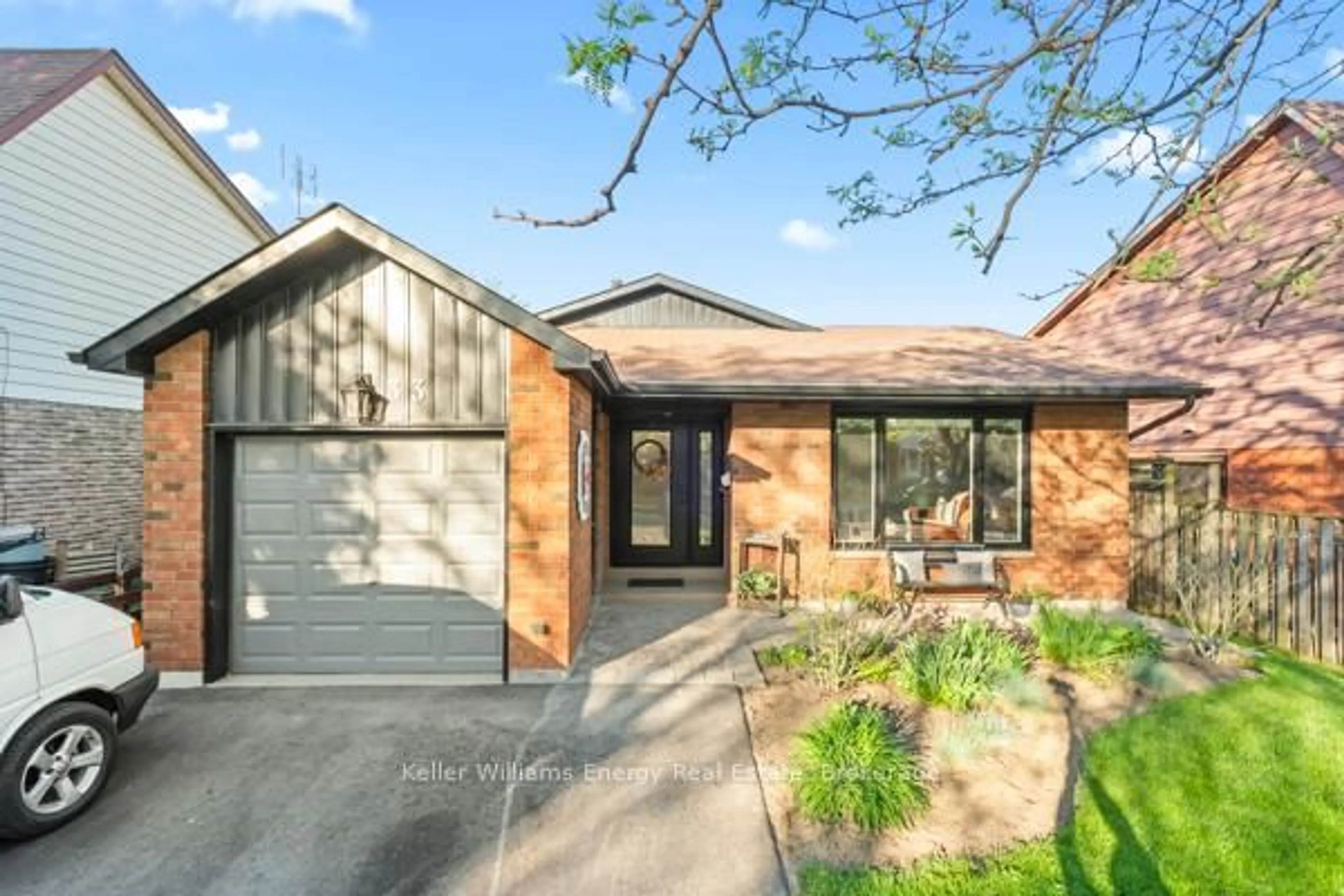 Home with brick exterior material, street for 33 Renfield Cres, Whitby Ontario L1P 1B2