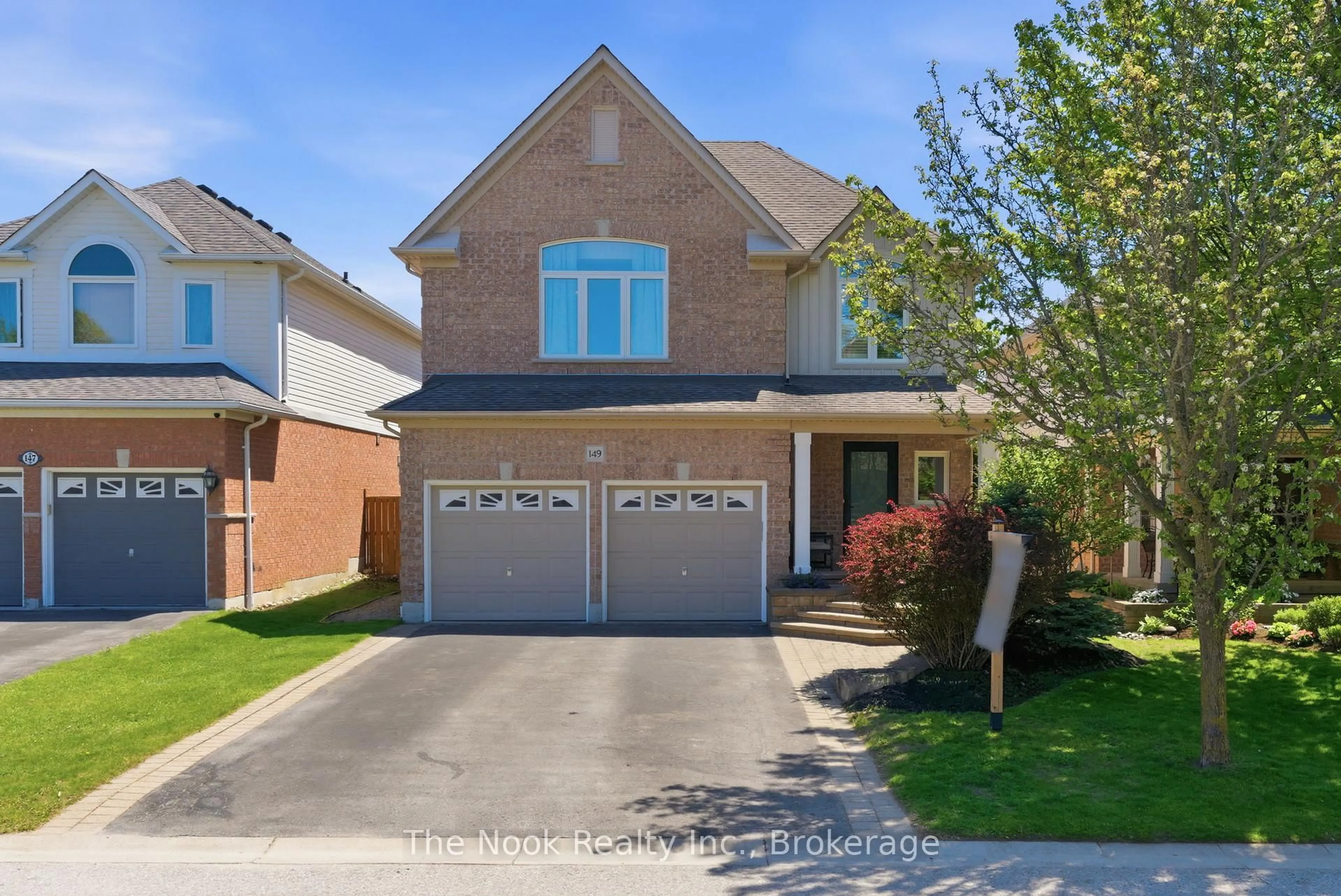 Home with brick exterior material, street for 149 Toscana Dr, Whitby Ontario L1R 2Z9