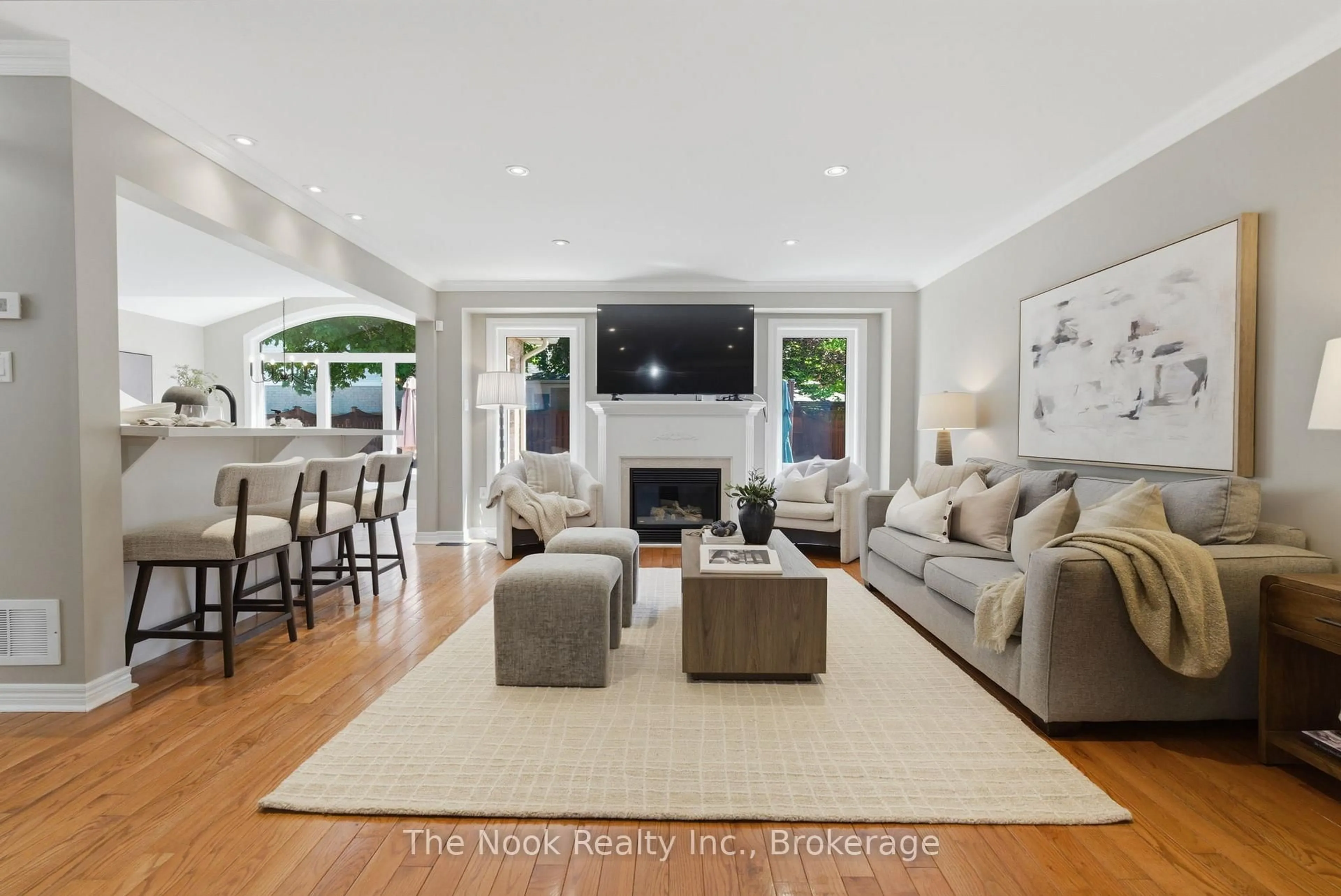 Living room with furniture, unknown for 149 Toscana Dr, Whitby Ontario L1R 2Z9