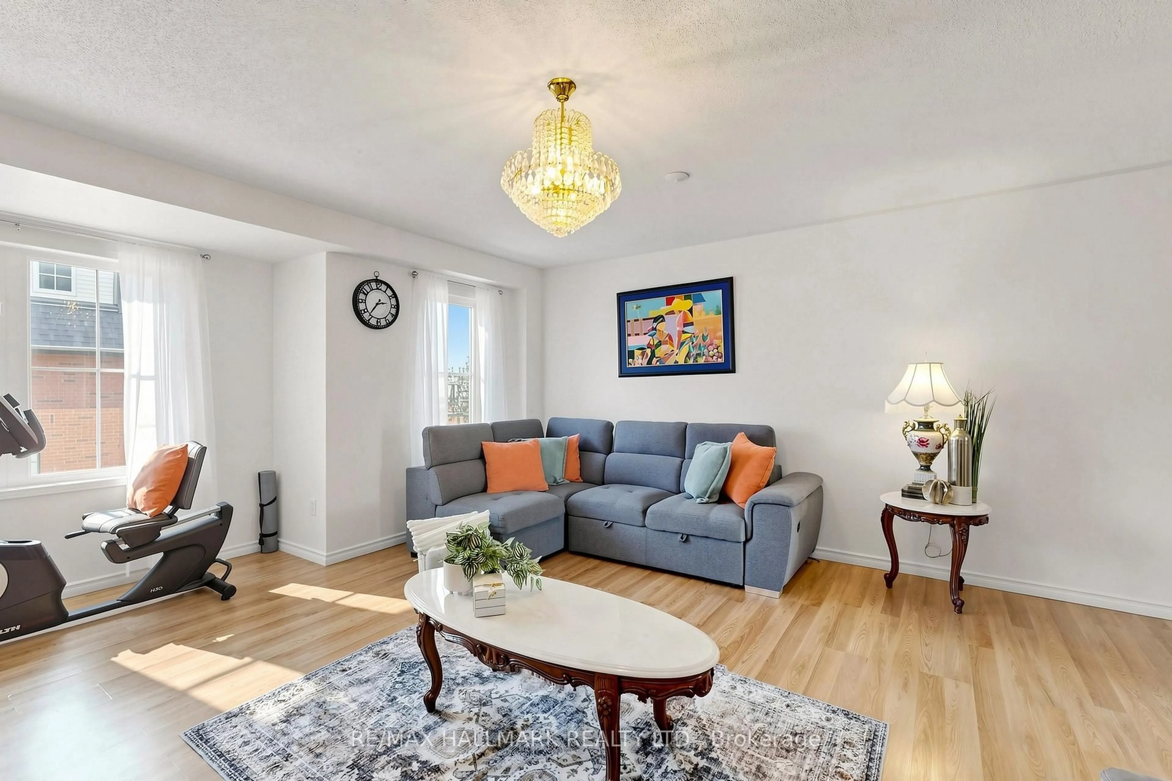 Living room with furniture, unknown for 36 Jenkinson Way #132, Toronto Ontario M1P 5H4