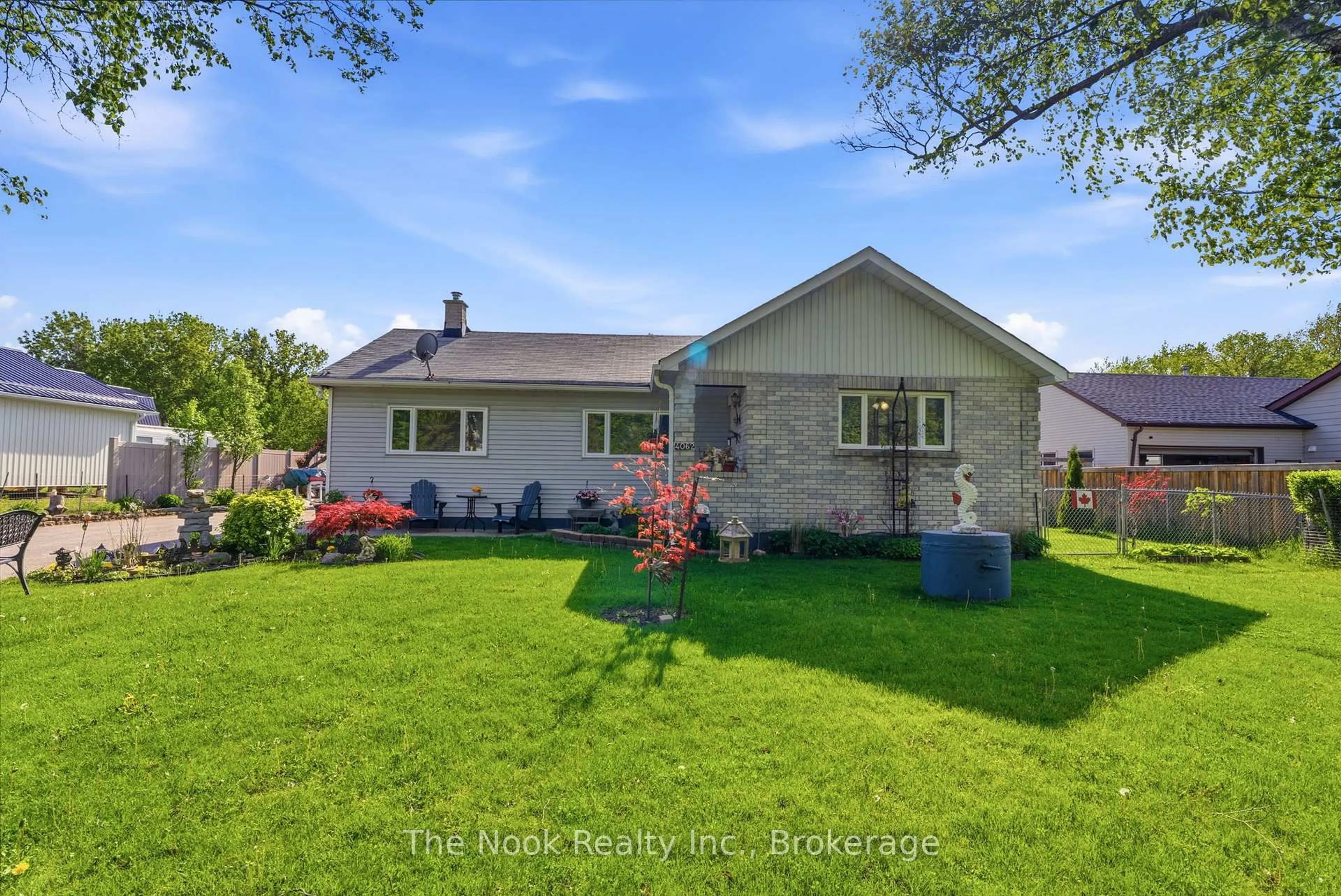 A pic from outside/outdoor area/front of a property/back of a property/a pic from drone, street for 4062 Courtice Rd, Clarington Ontario L1E 0K8