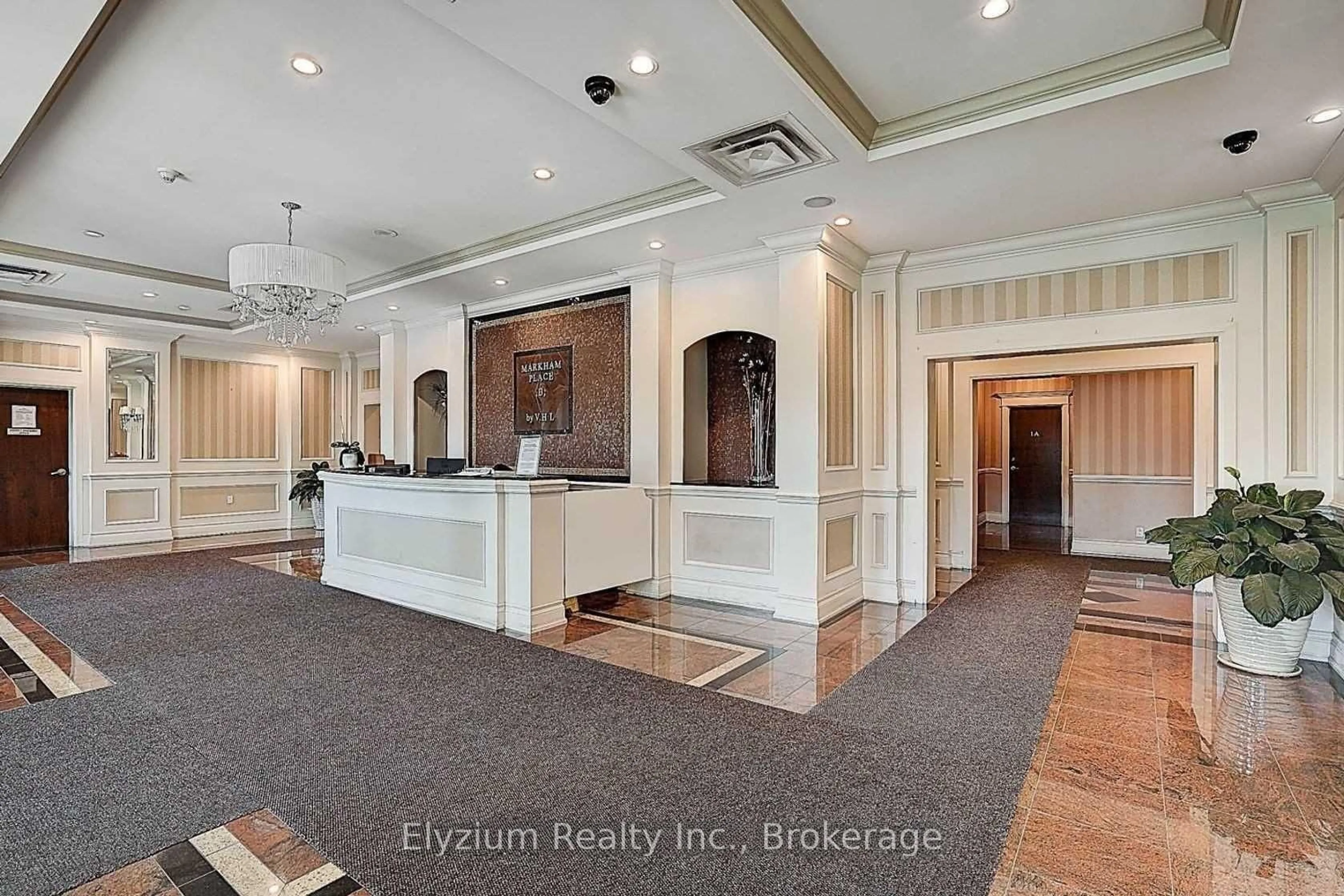 Indoor foyer for 6 Rosebank Dr #1k, Toronto Ontario M1B 0A1