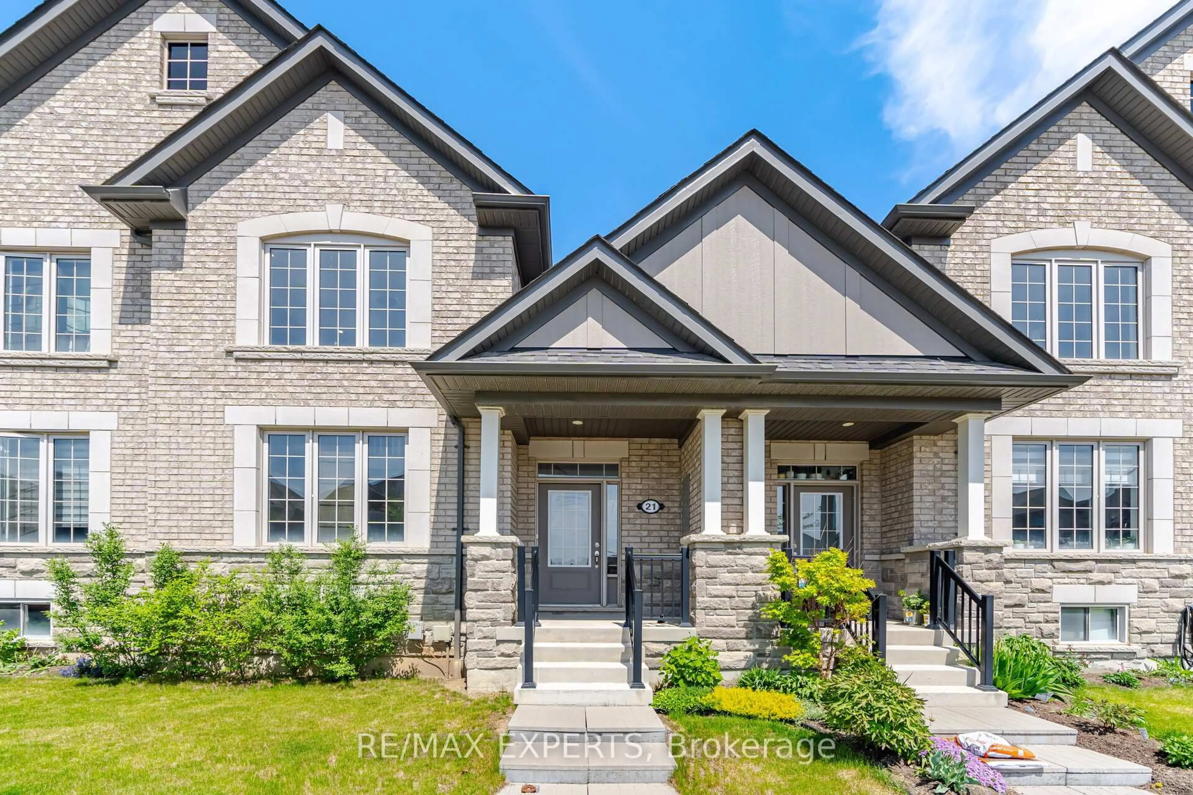 Home with brick exterior material, street for 21 Hornchurch St, Whitby Ontario L1P 0J3