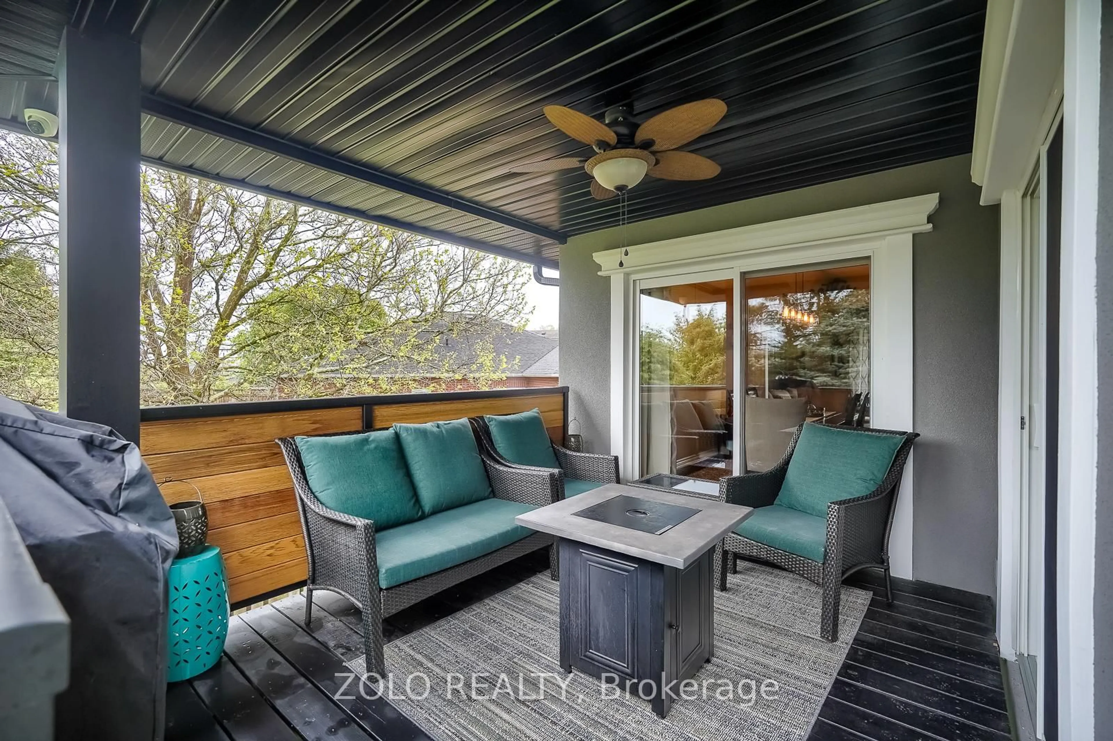 Patio, water/lake/river/ocean view for 86 Foxhunt Tr, Clarington Ontario L1E 1E1