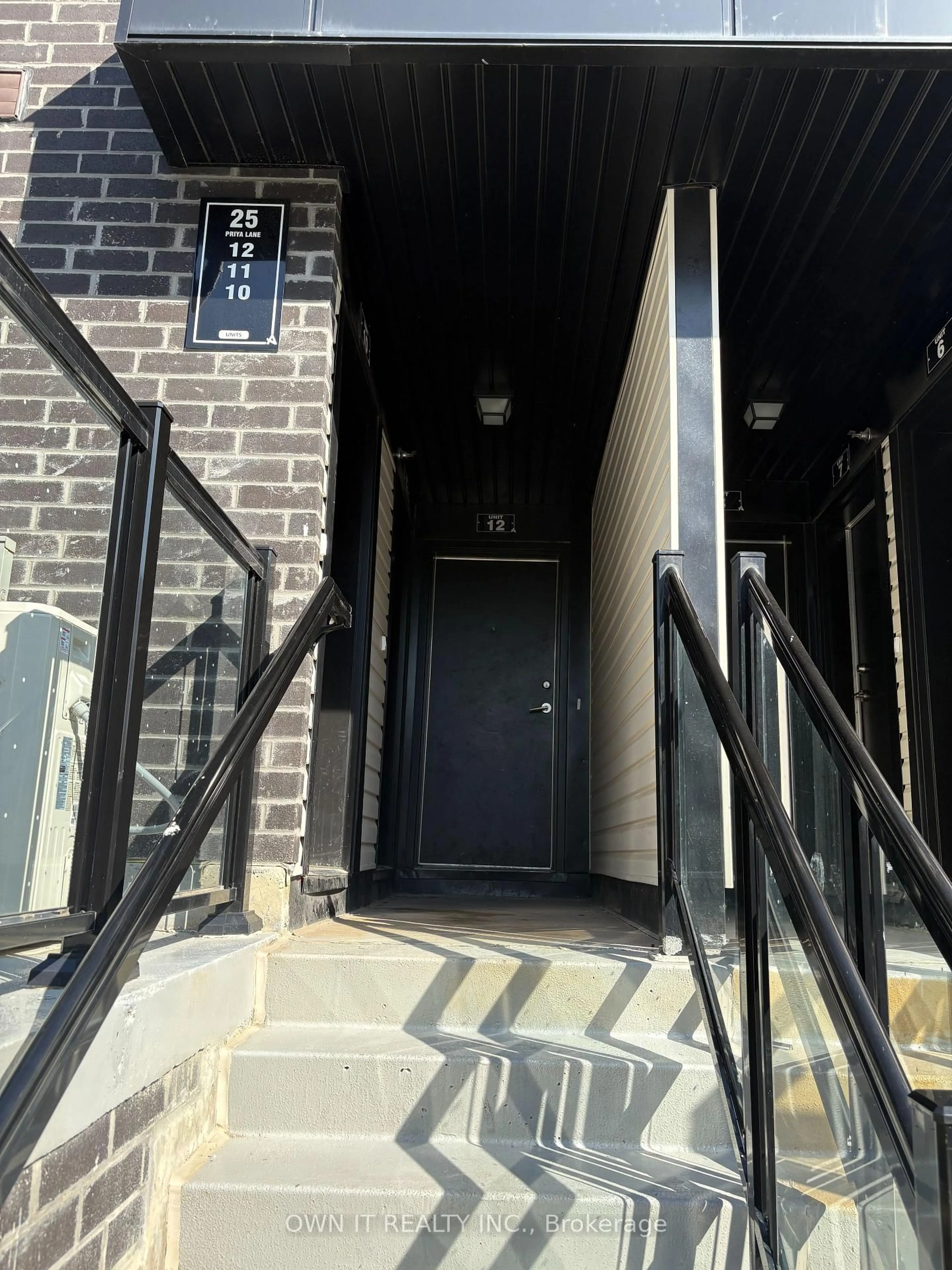 Unknown for 25 Priya Lane #12, Toronto Ontario M1B 0E8